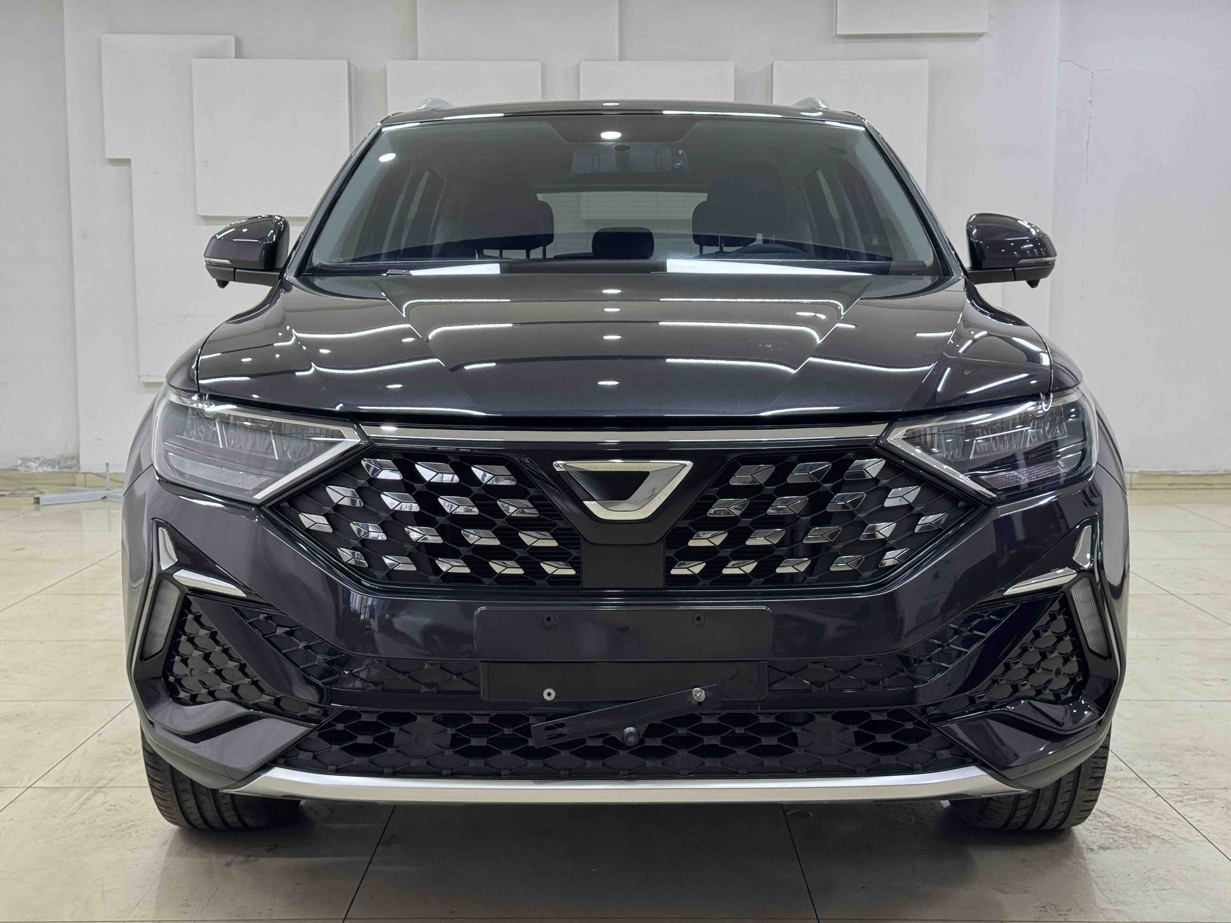 VS5 2022 car image #2