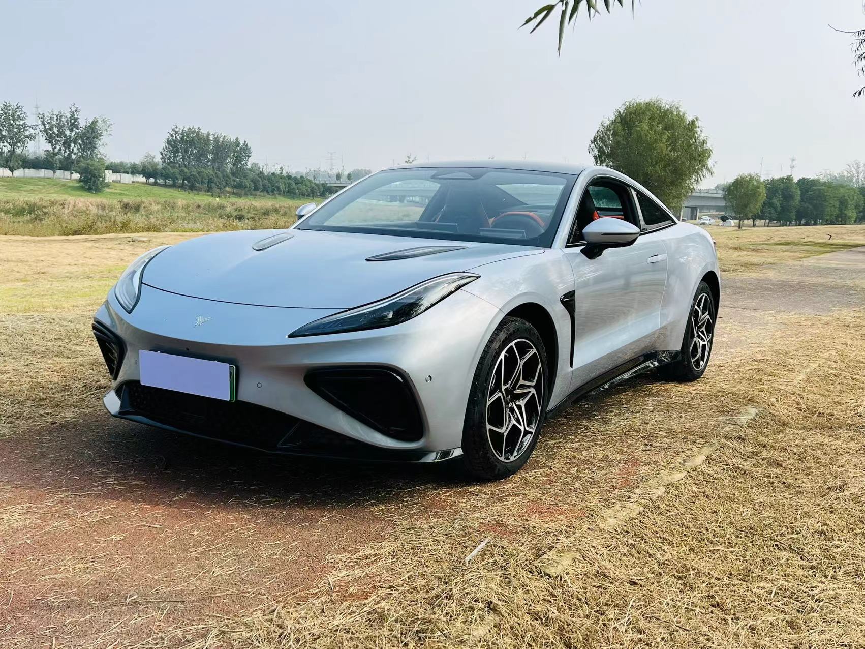 哪吒汽车 哪吒GT 2023 汽车图片 #2