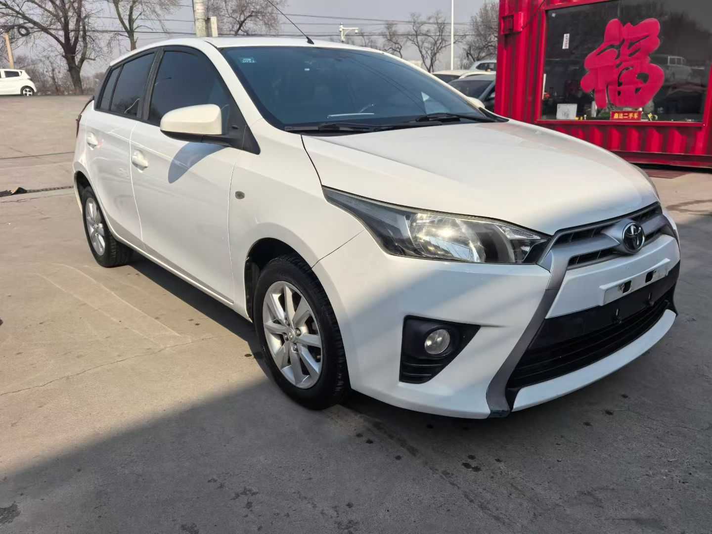 Yaris L Zhixuan 2014 #2 Yaris L Zhixuan 2014 car image #2