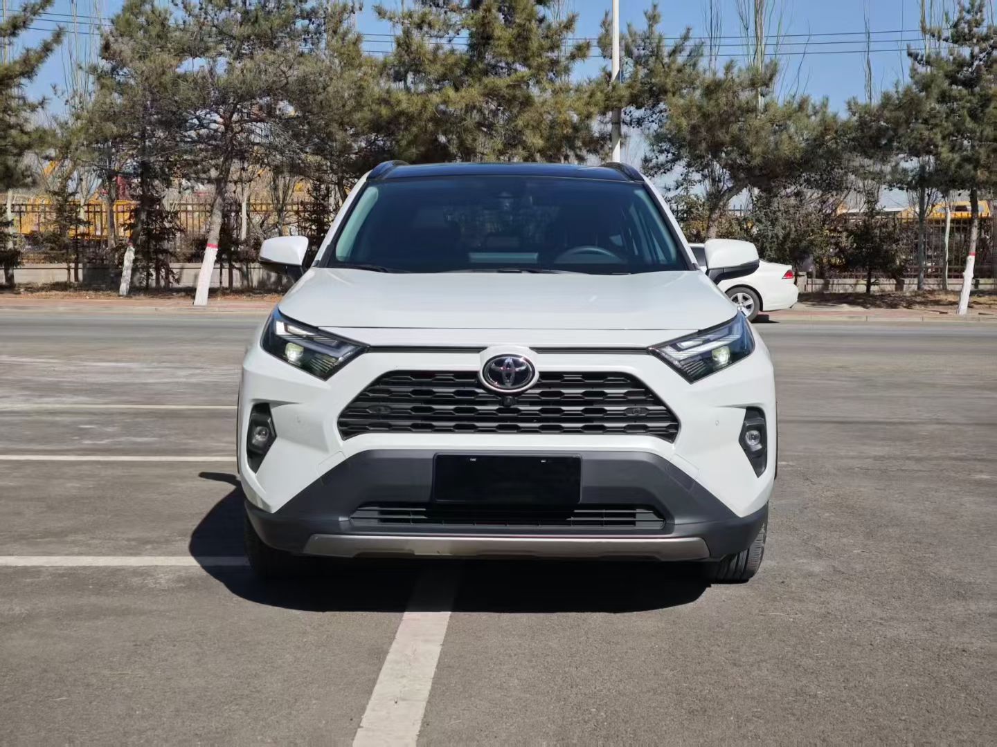 Toyota RAV4 2024 #2 Toyota RAV4 2024 car image #2