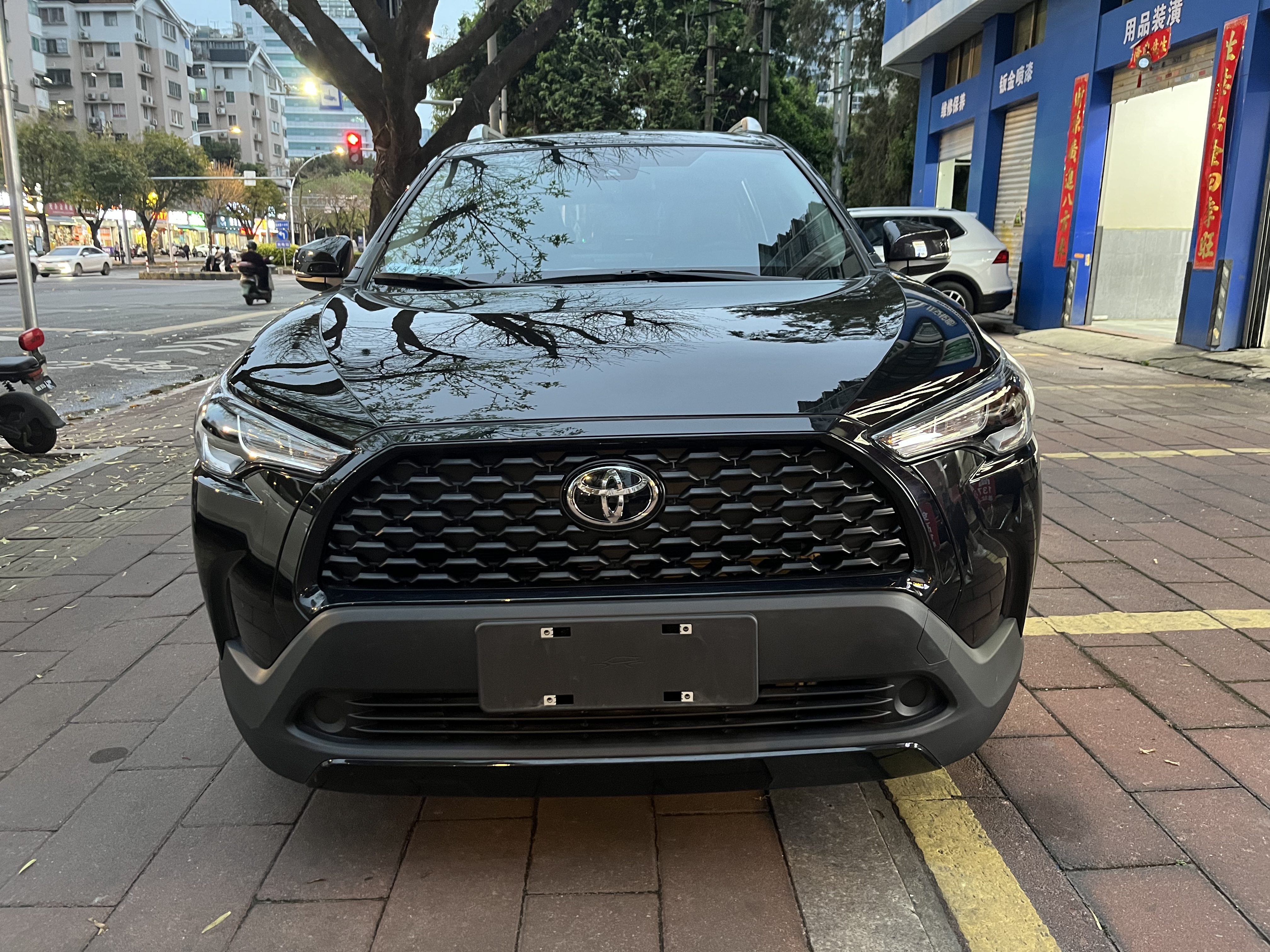 Toyota Corolla Cross 2023 car image #2