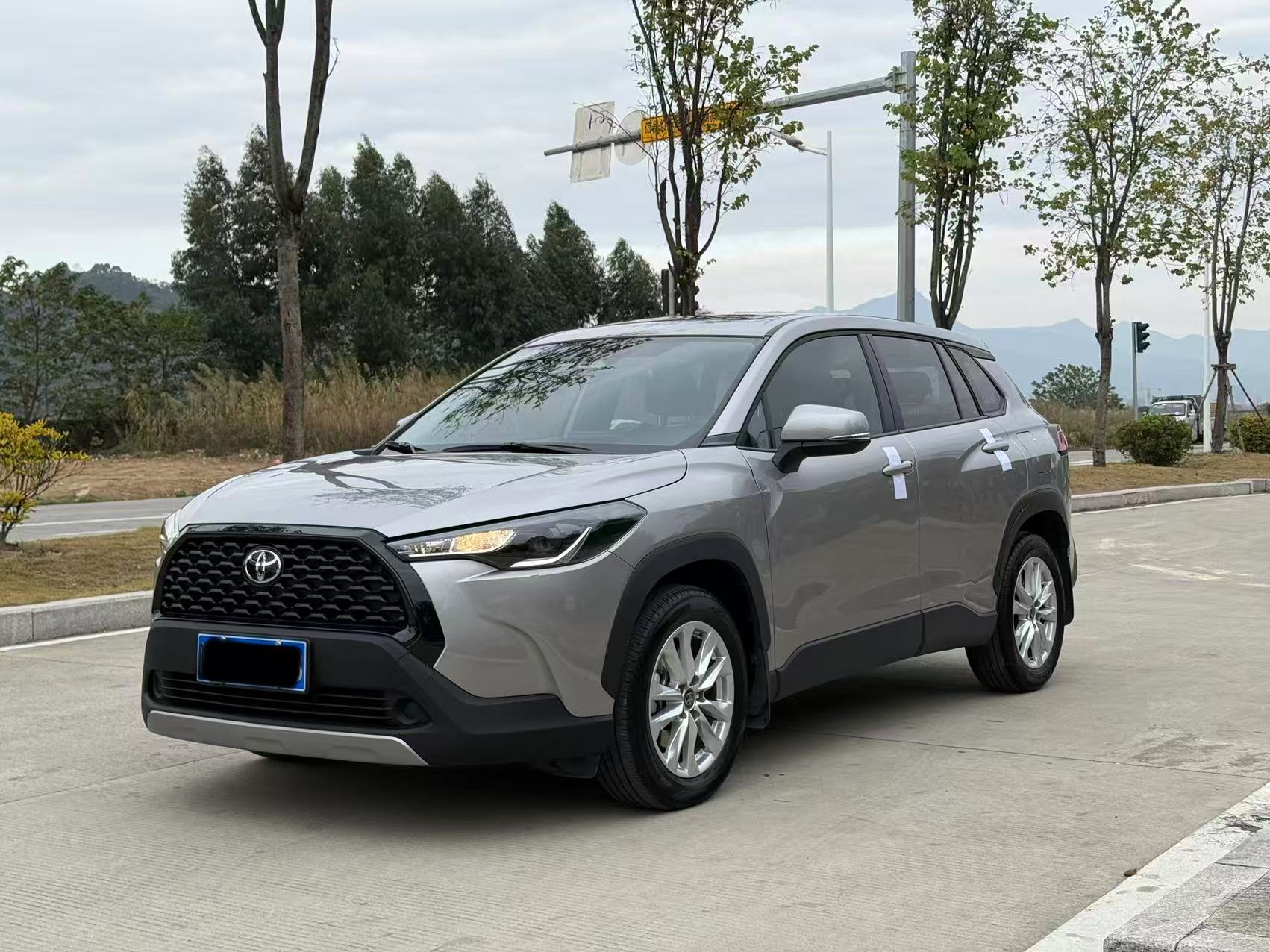 Toyota Corolla Cross 2024 car image #2