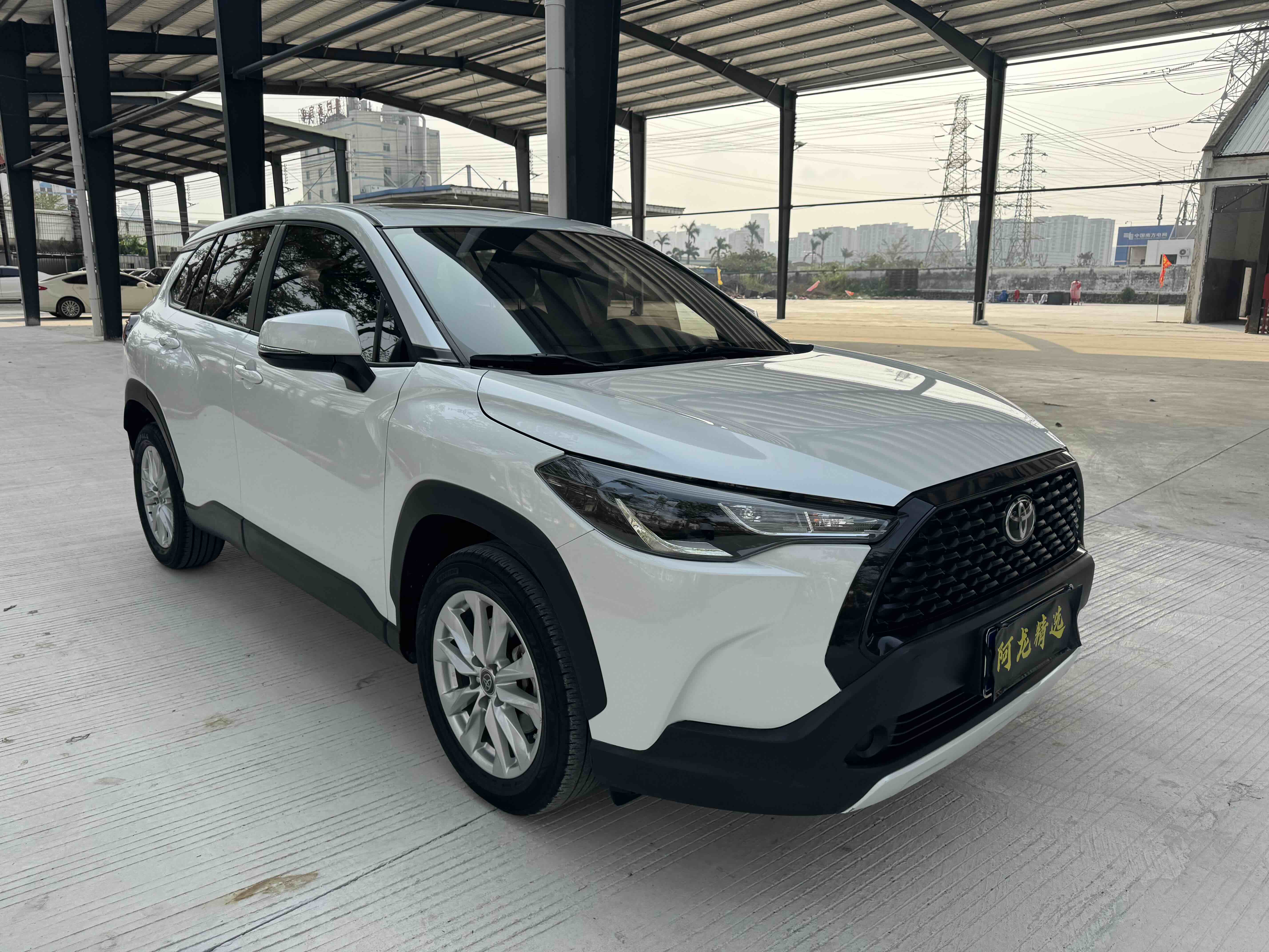 Corolla Cross 2023 car image #2