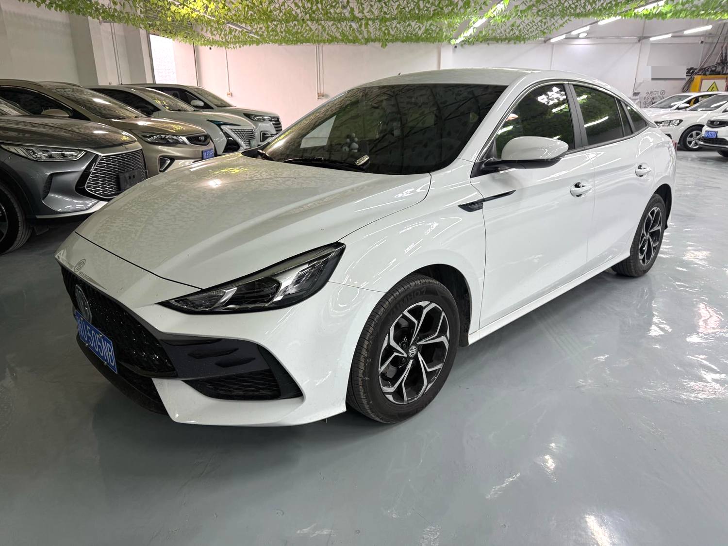 MG 5 2025 car image #2