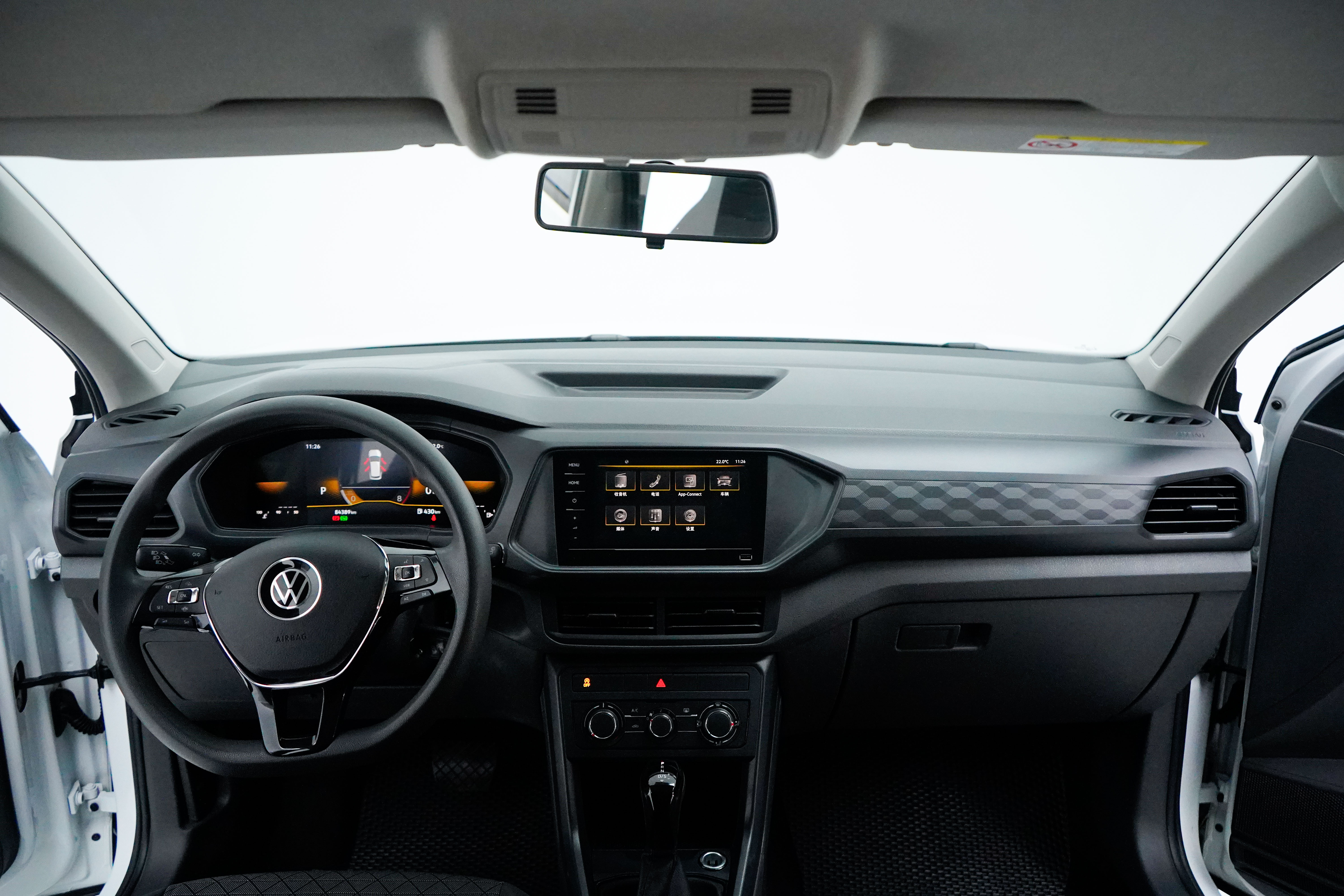 Volkswagen T-Cross 2023 car image #2