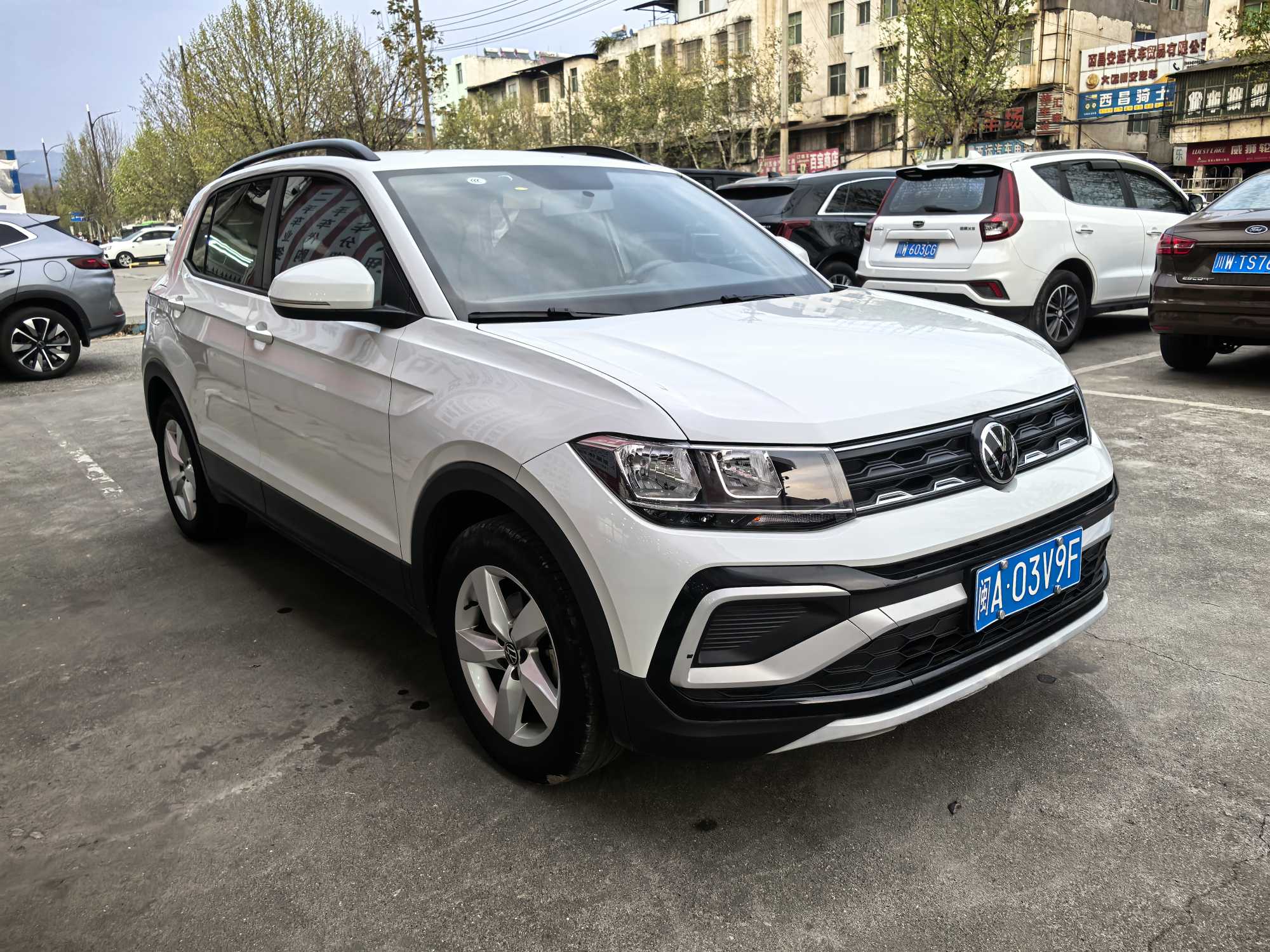 Volkswagen T-Cross 2023 #2 Volkswagen T-Cross 2023 car image #2