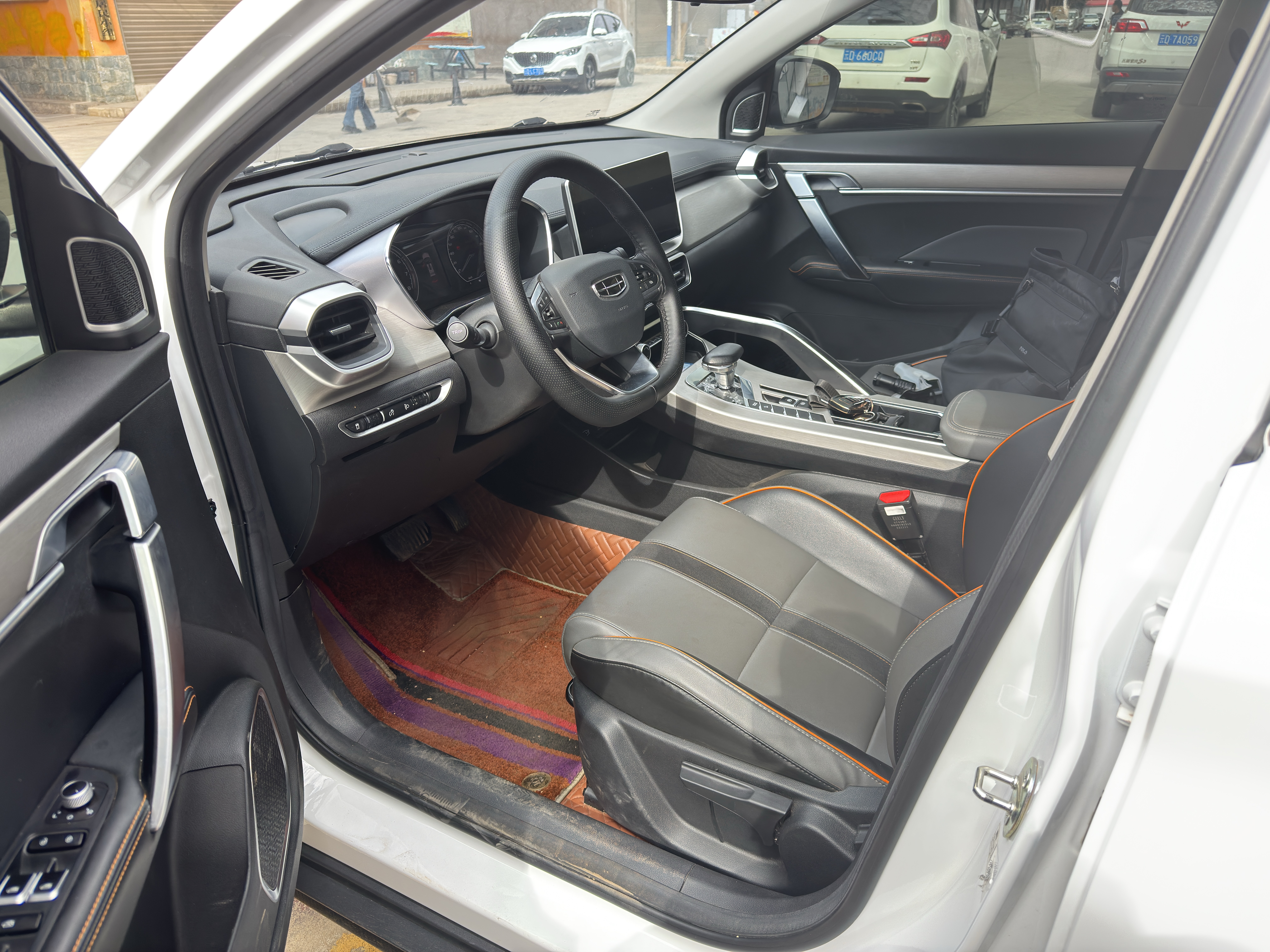 GEELY Coolray 2024 #2 GEELY Coolray 2024 car image #2