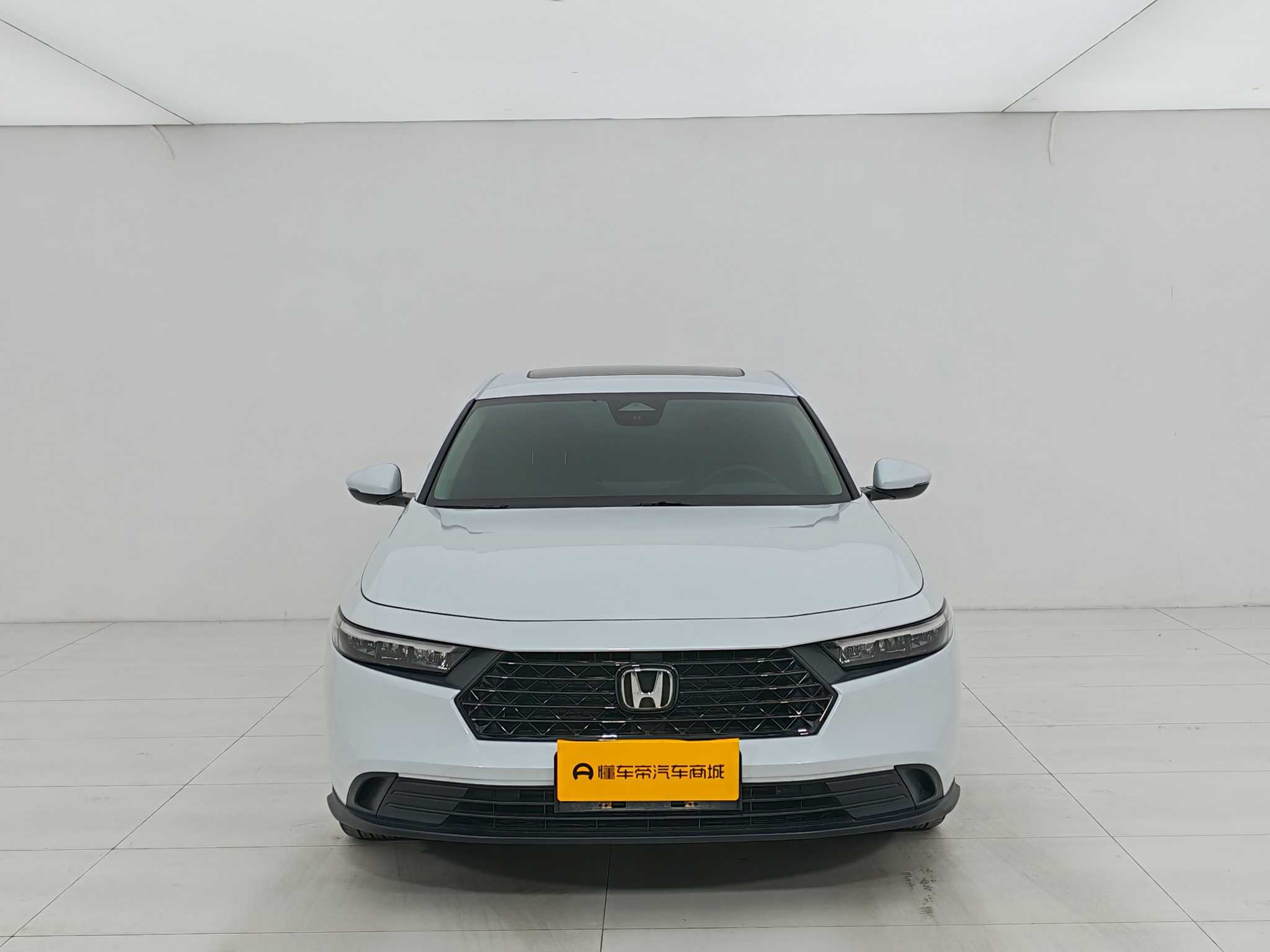 Honda Accord 2023 car image #2