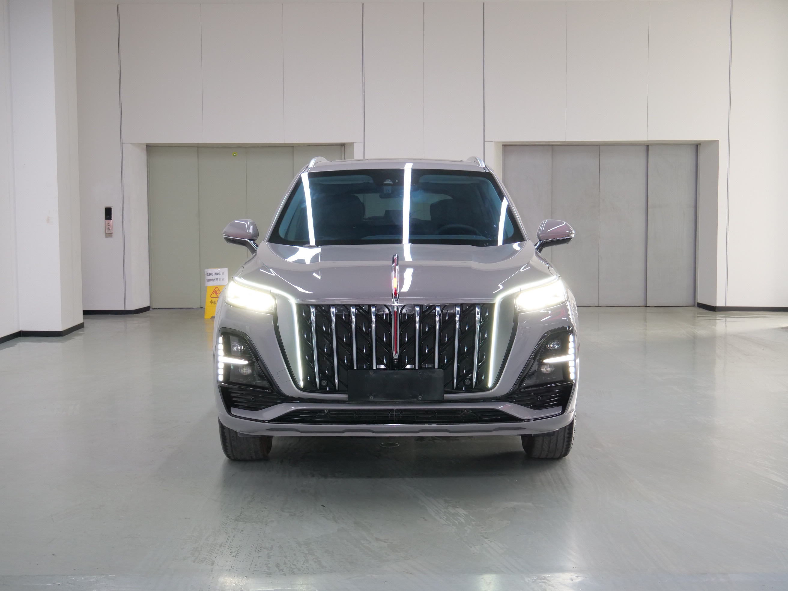 HongQi HS5 2024 #2 HongQi HS5 2024 car image #2