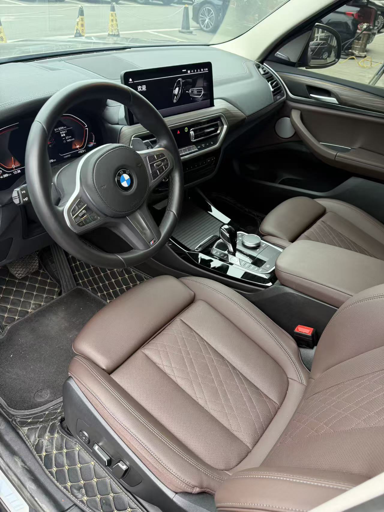 BMW X3 2024 car image #2