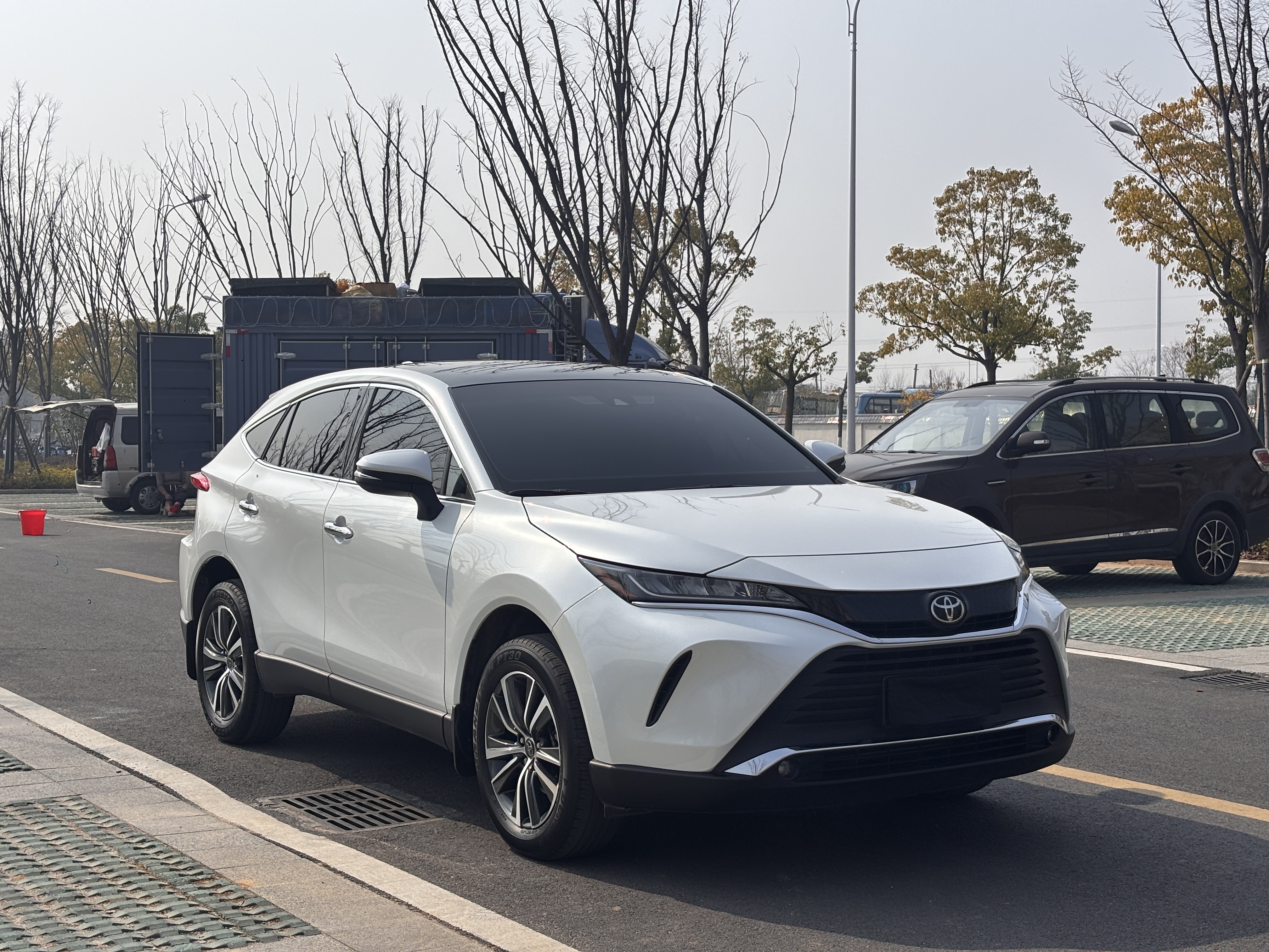 Toyota Harrier 2023 car image #2