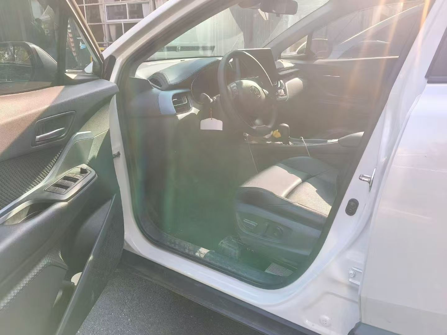 Toyota Izoa 2025 car image #2