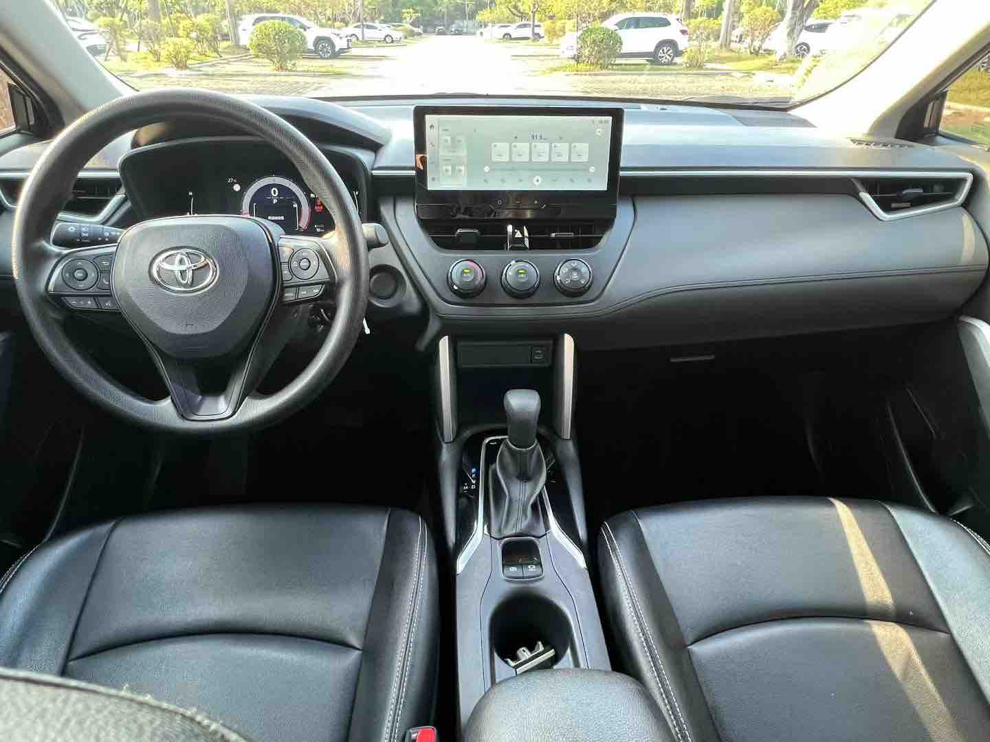 Toyota Corolla Cross 2023 immagine di auto #2