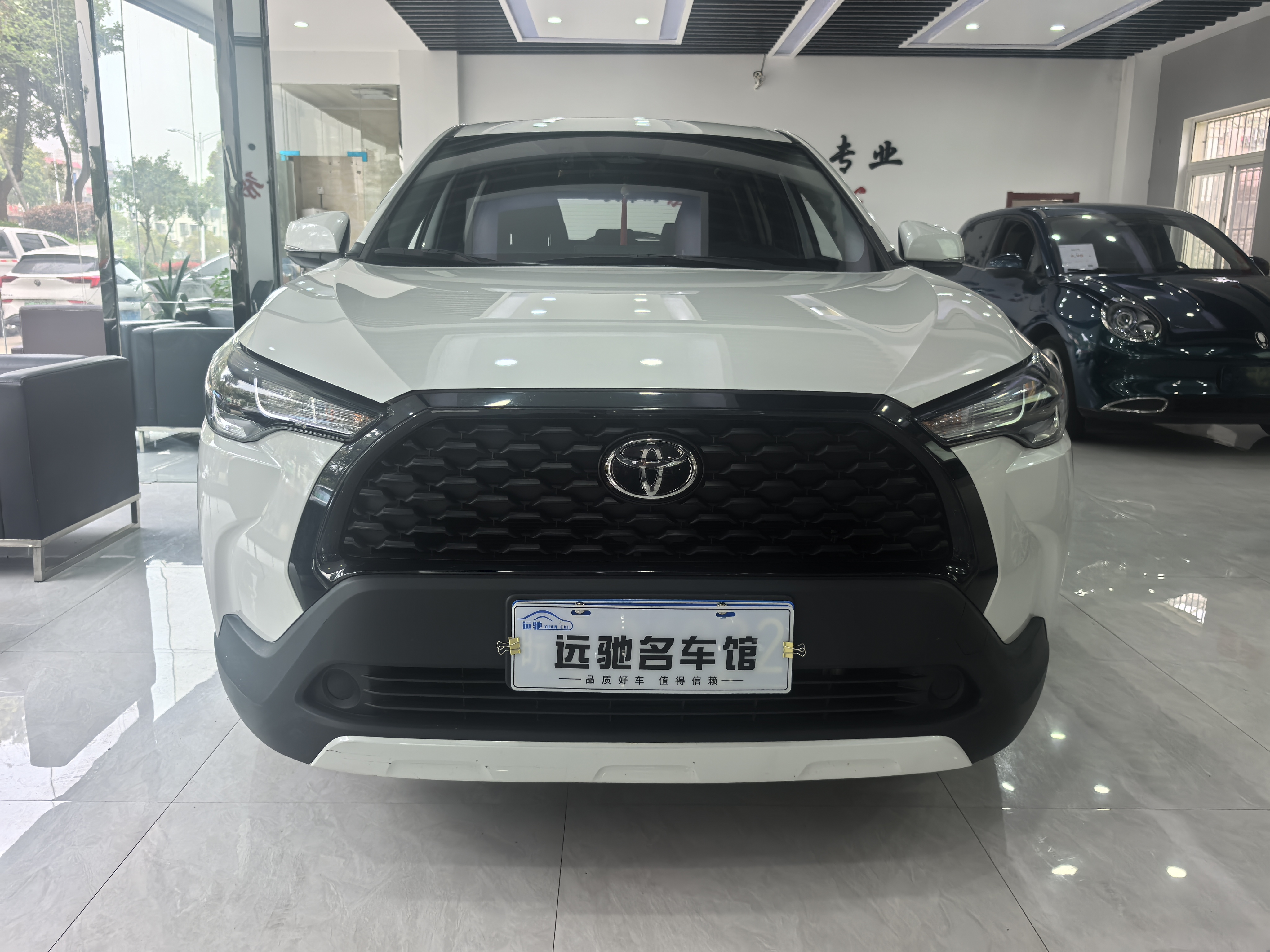 Corolla Cross 2024 #2 Corolla Cross 2024 car image #2