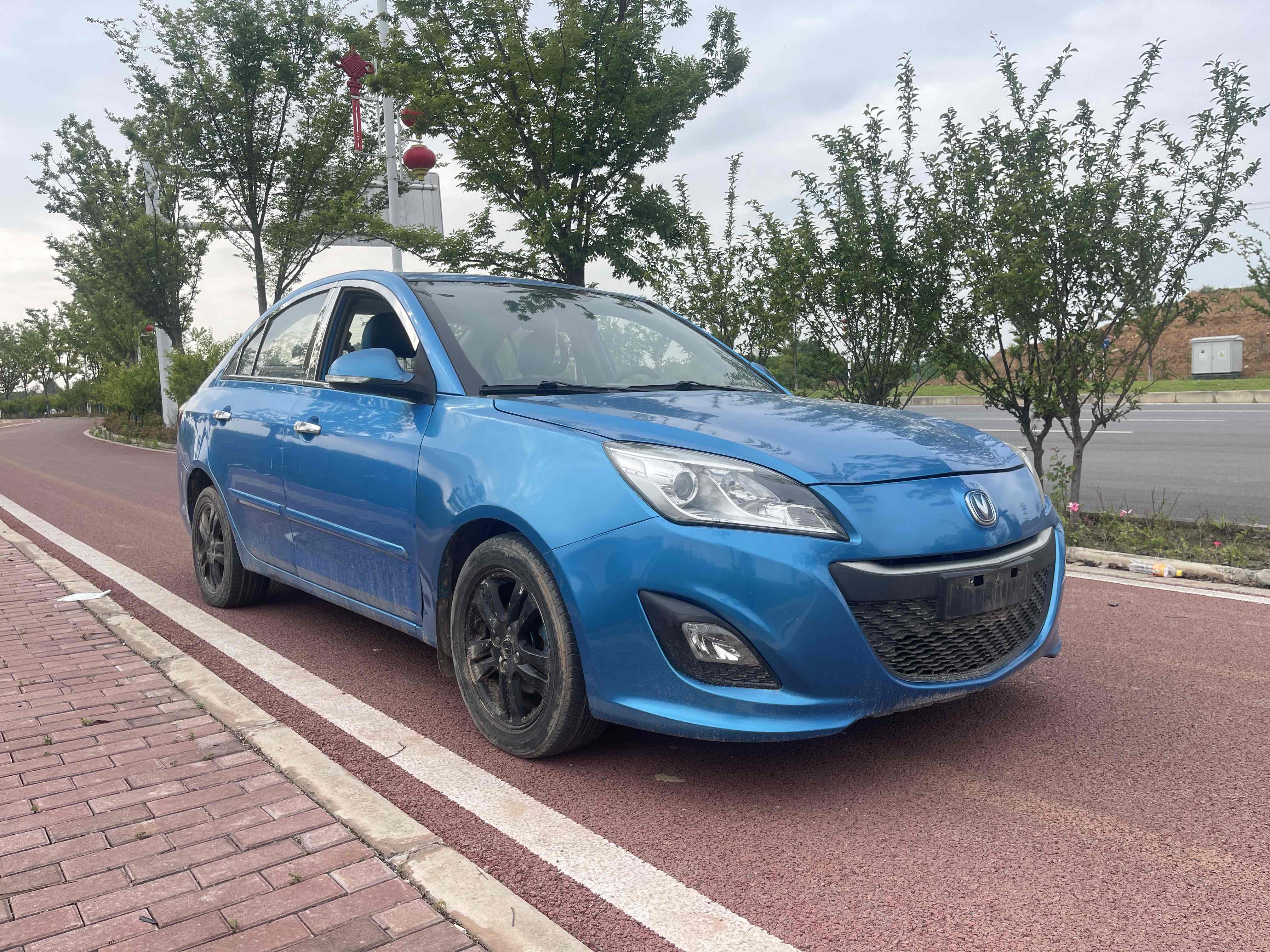 Changan Alsvin V5 2015 car image #2