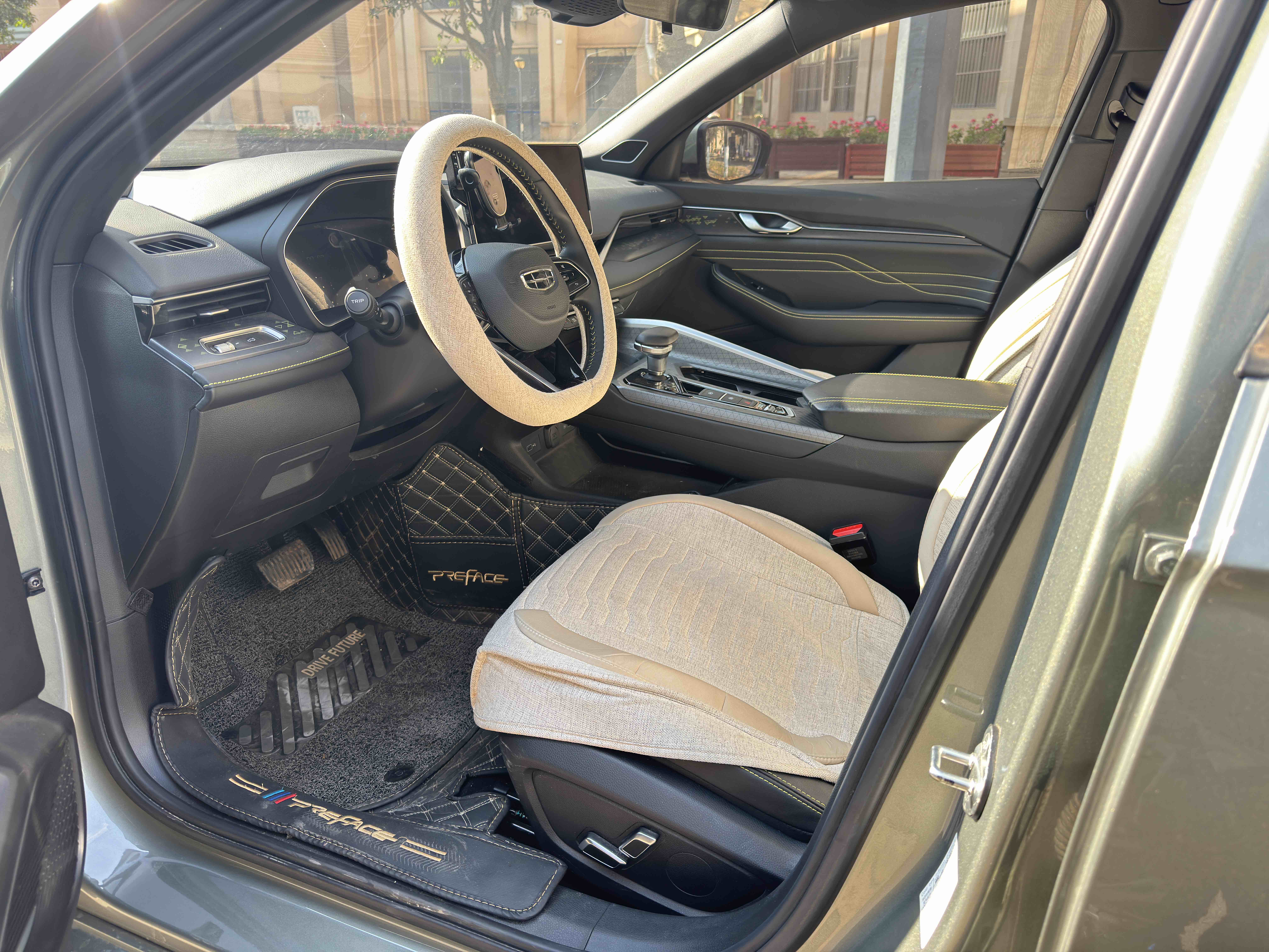 Preface 2024 immagine di auto #2