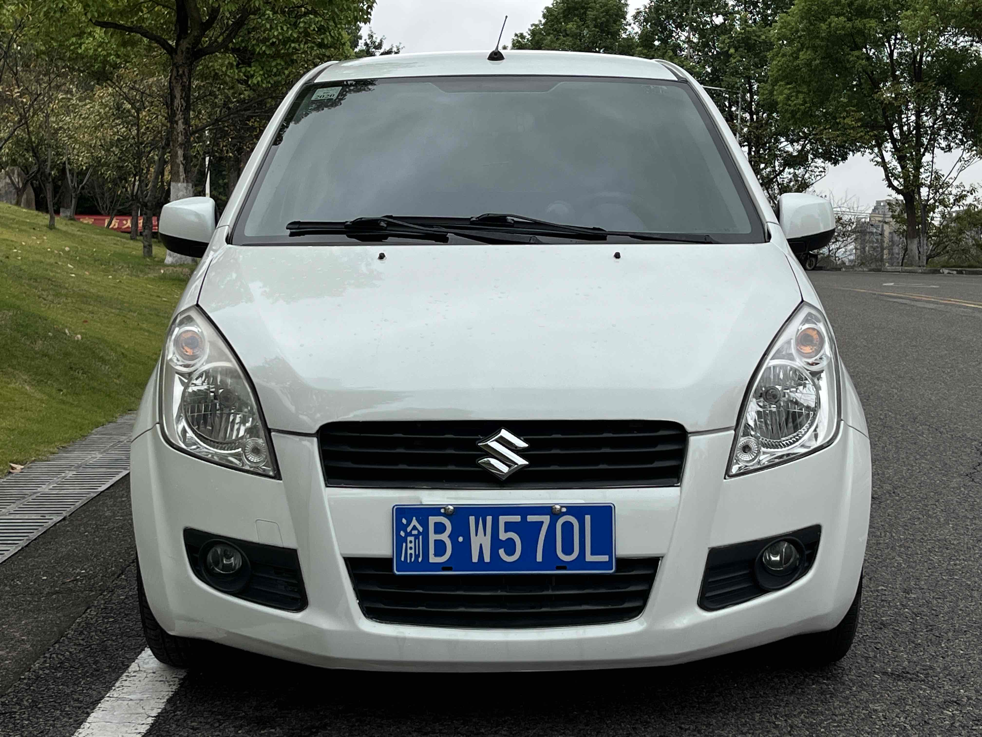 Suzuki Splash 2012 immagine di auto #2