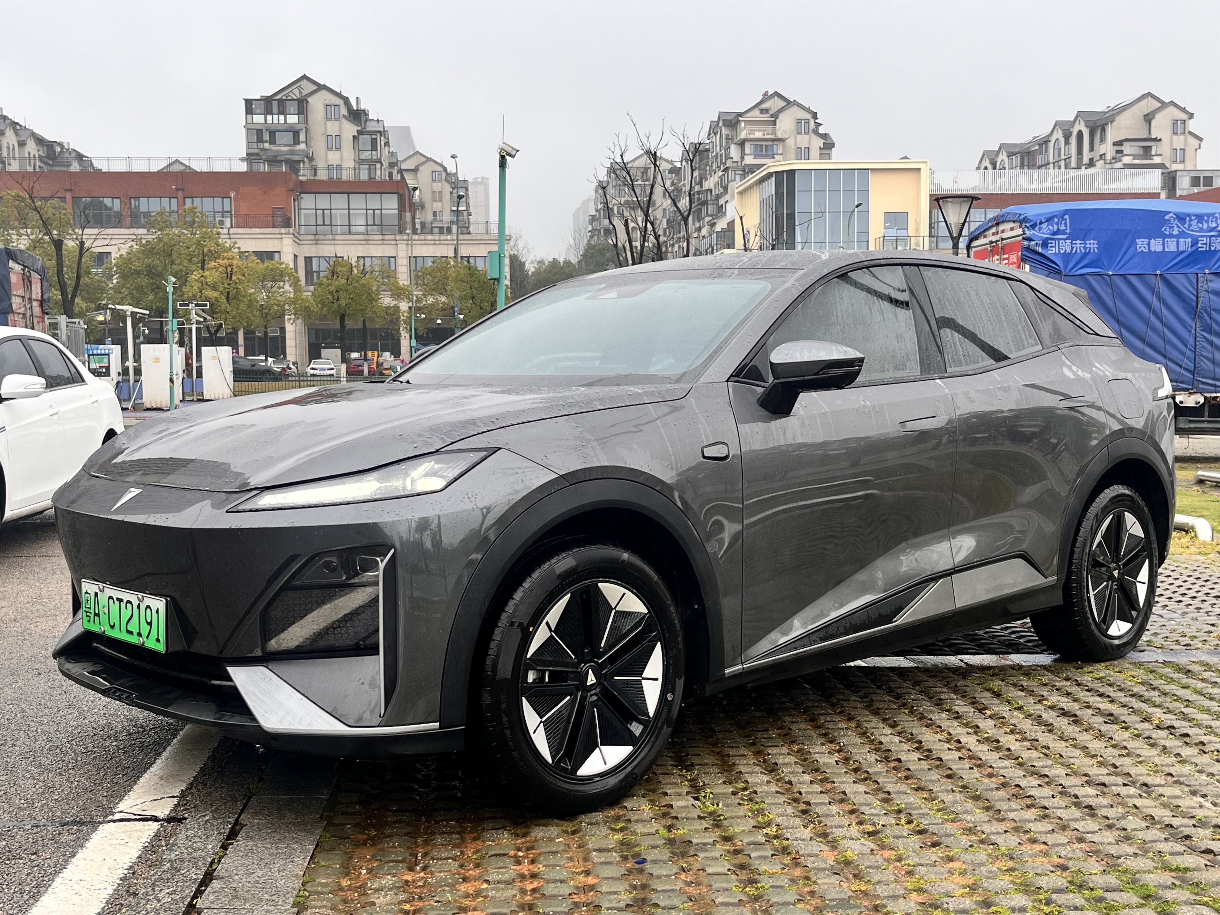 Deepal S07 2024 صورة سيارة #2