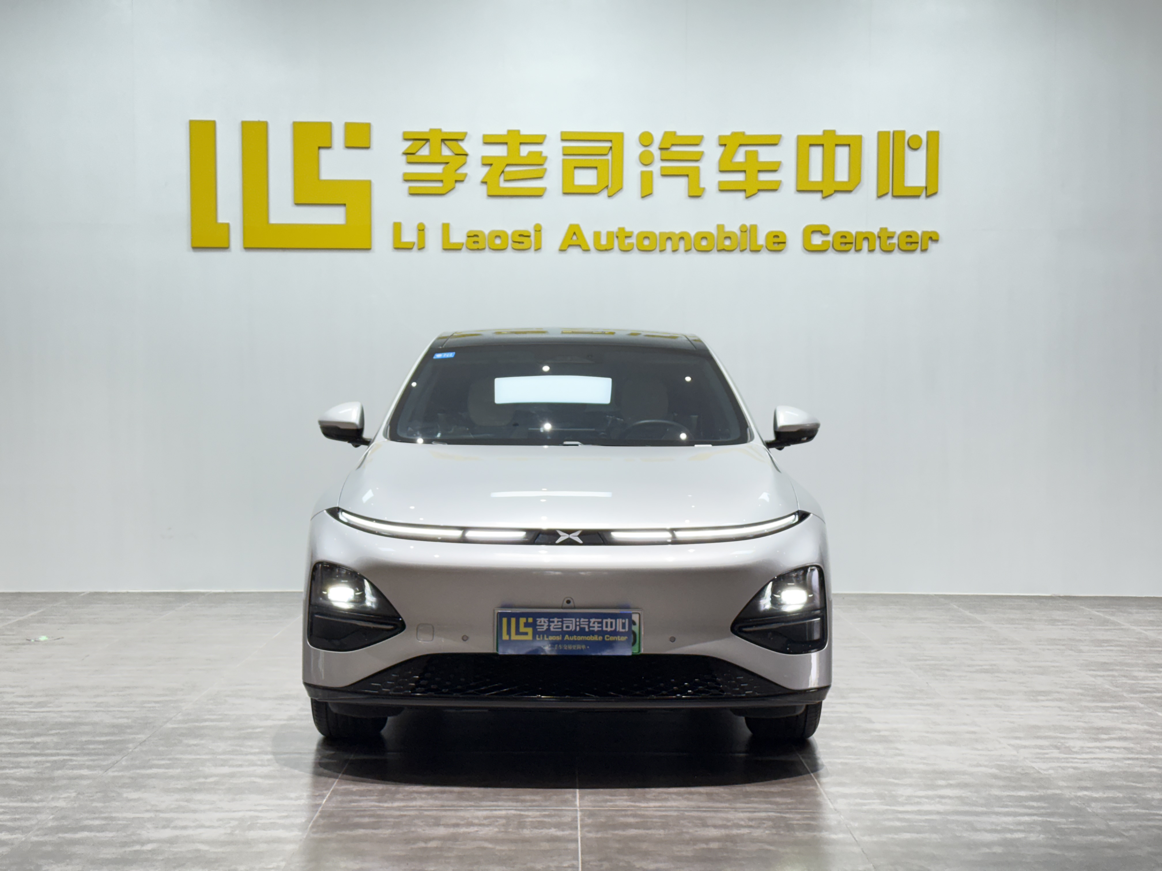 Xpeng G6 2024 صورة سيارة #2