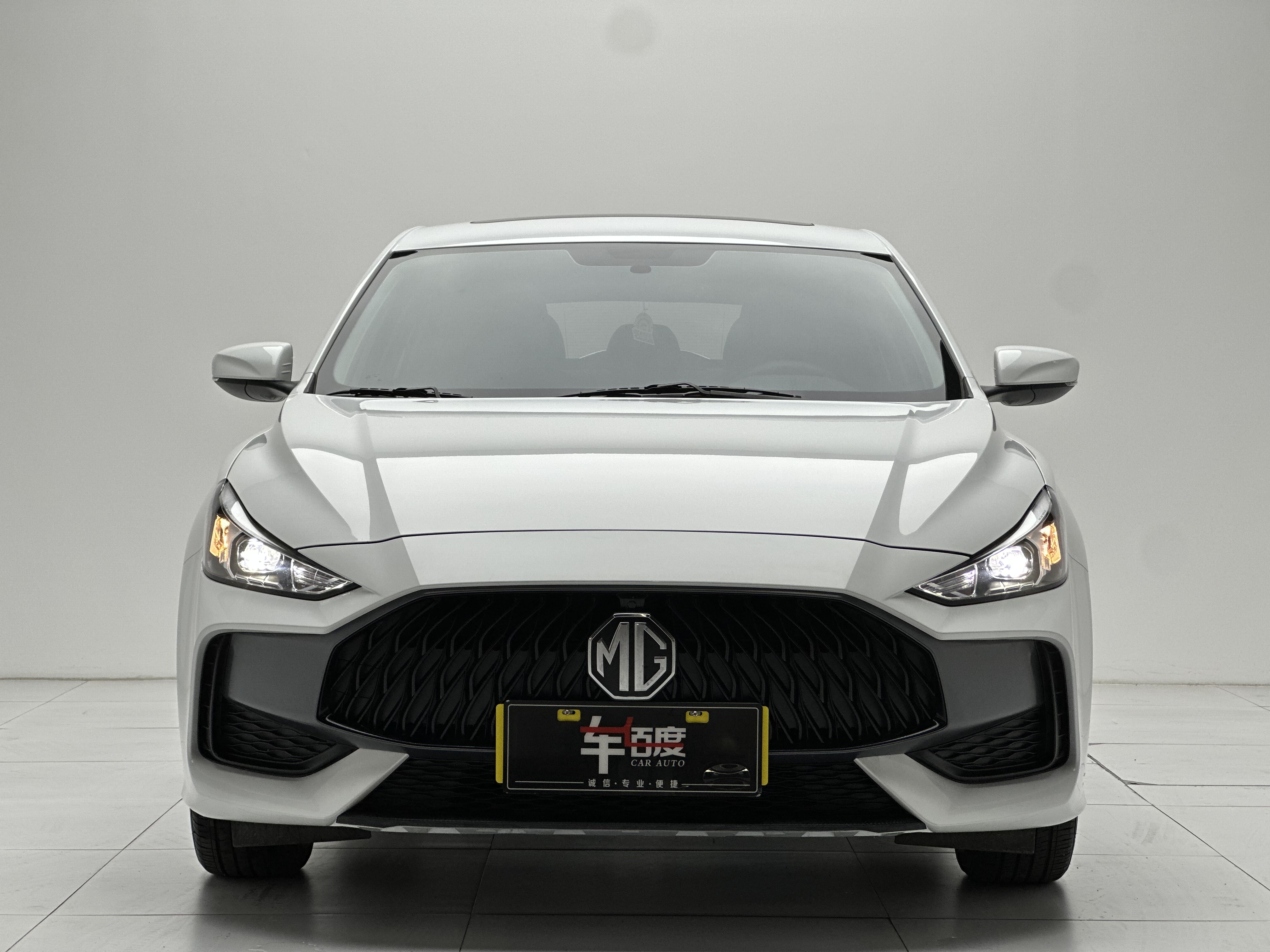 5 2024 car image #2