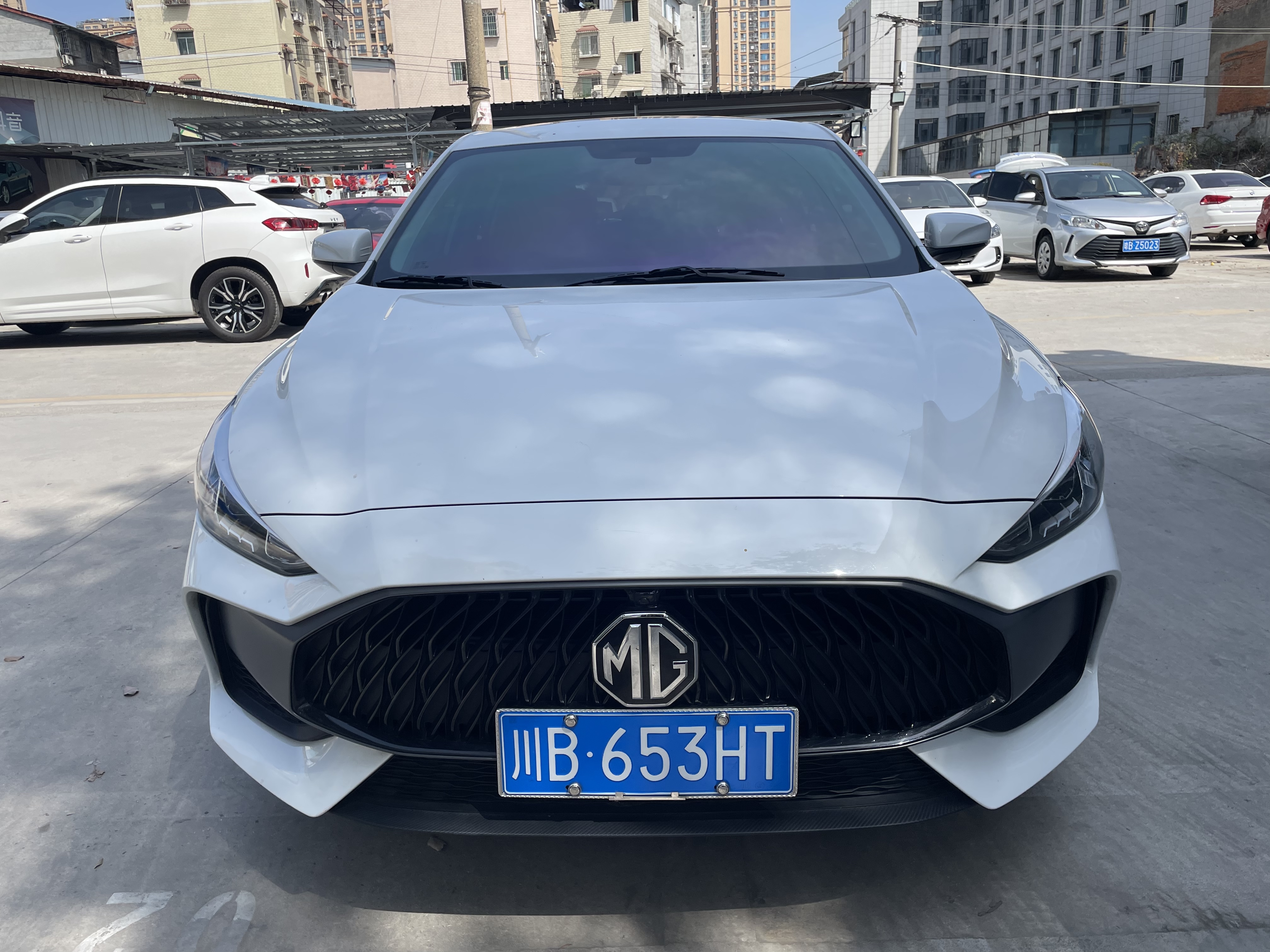 5 2024 immagine di auto #2