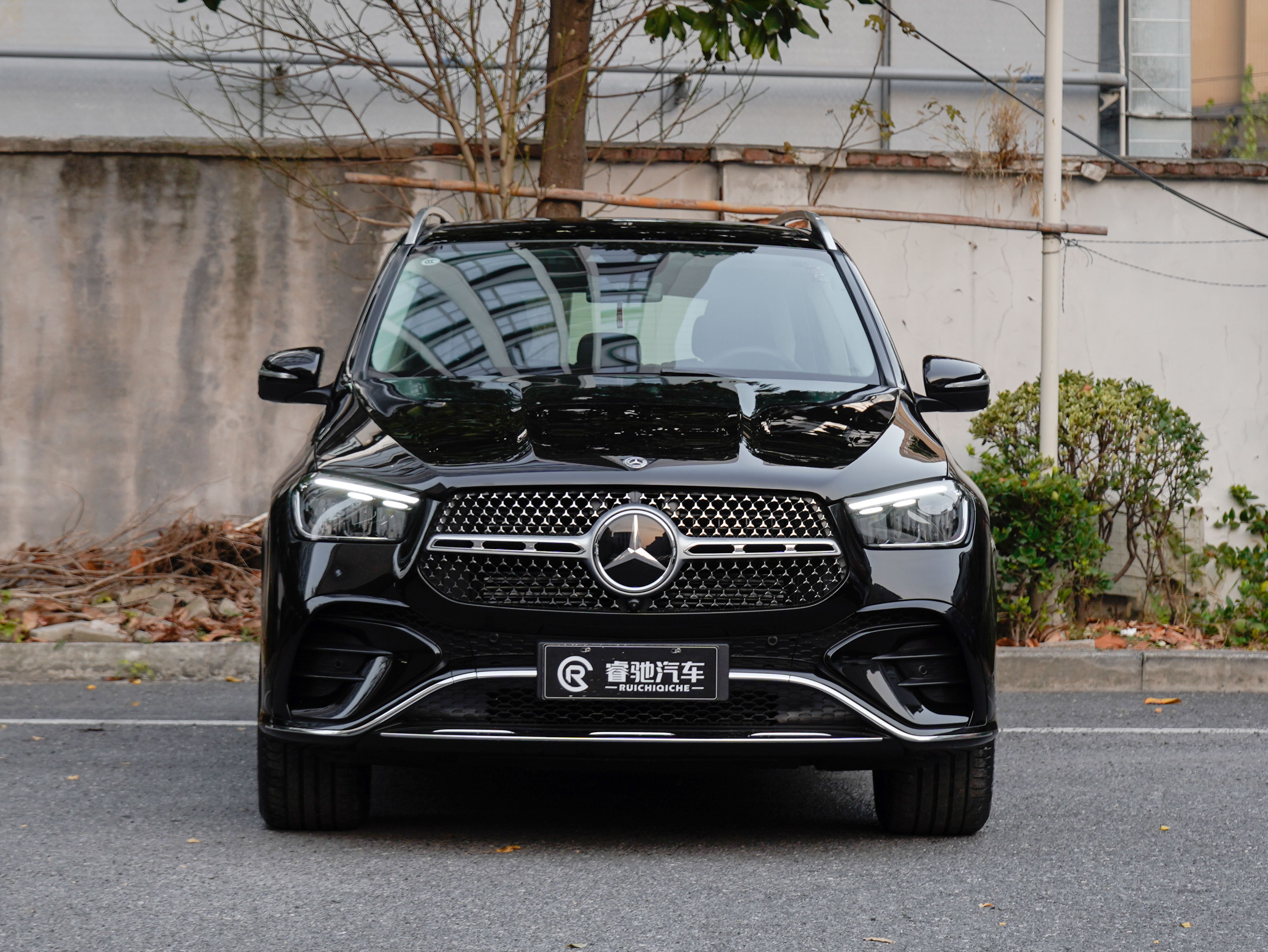 Mercedes-Benz GLE Class New Energy 2024 car image #2