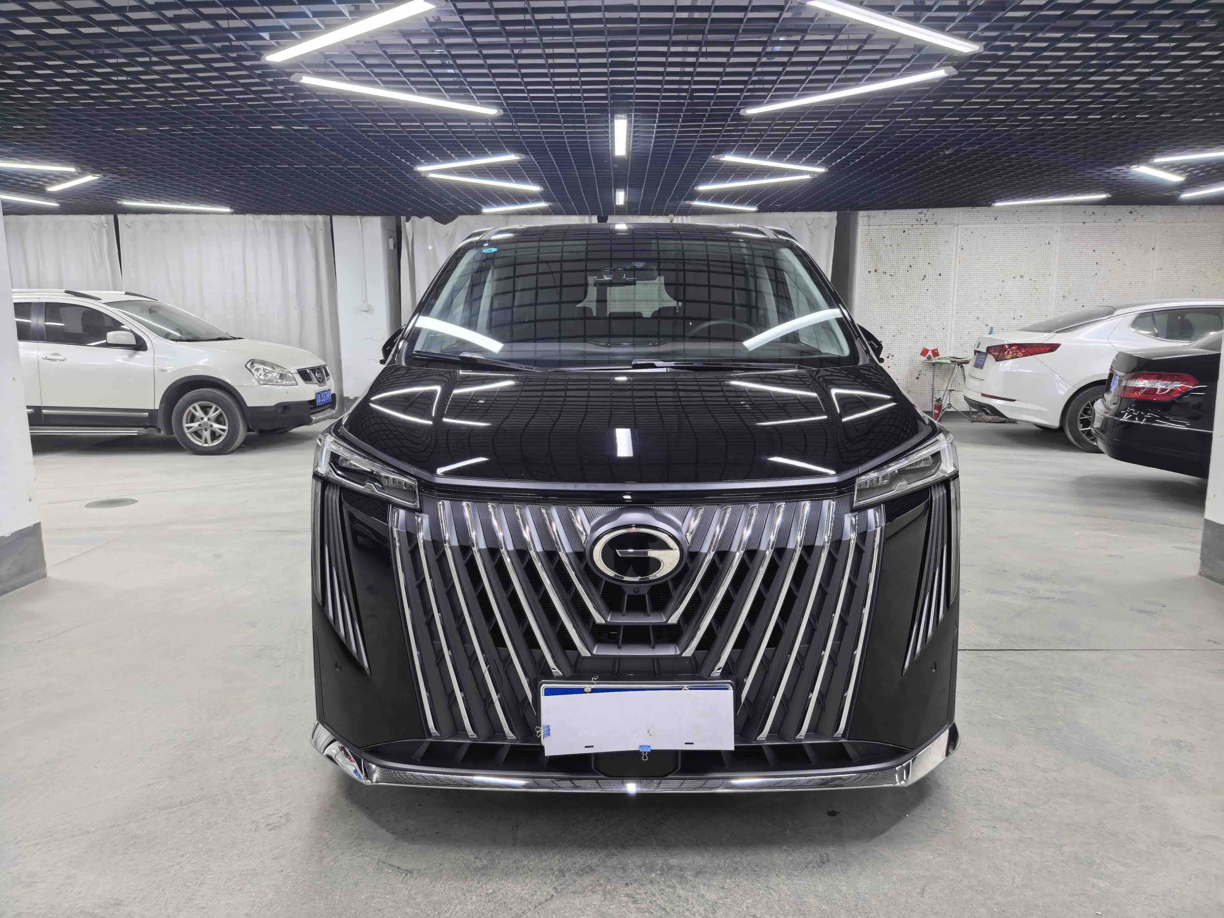 广汽传祺 传祺M8 2025 汽车图片 #2