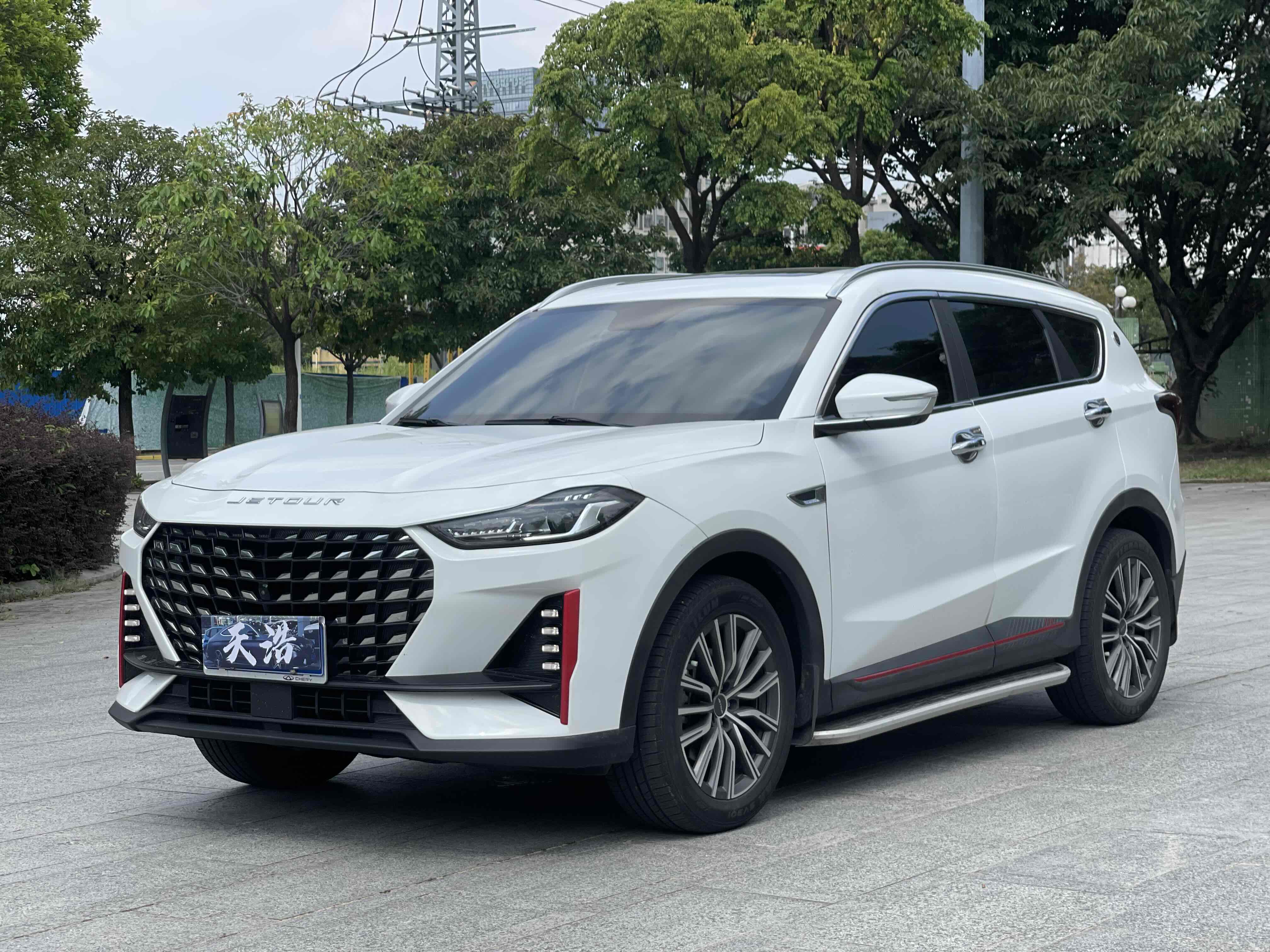 Jetour X70 PRO 2023 car image #2