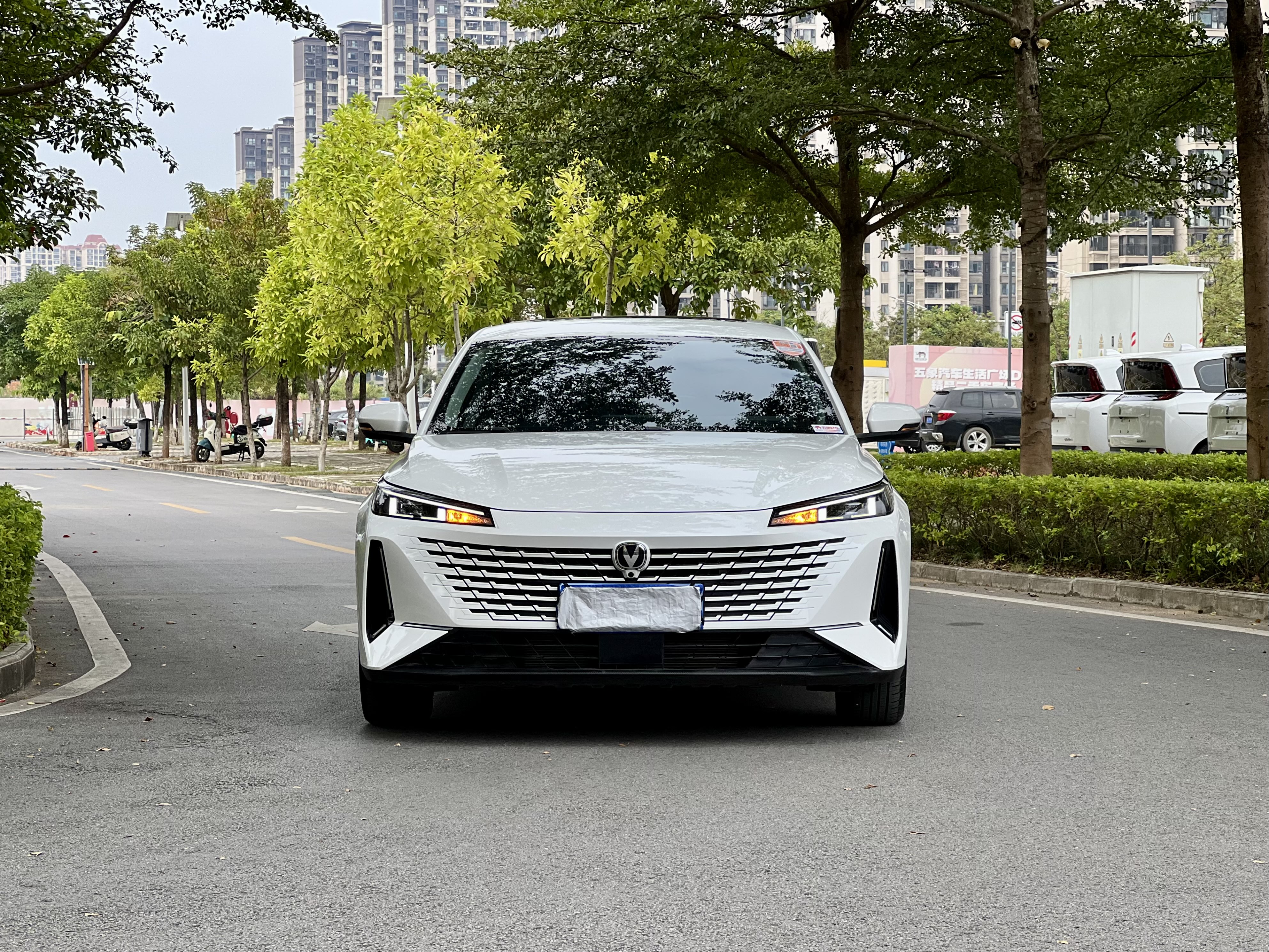 Changan Lamore 2023 imagem de carro #2