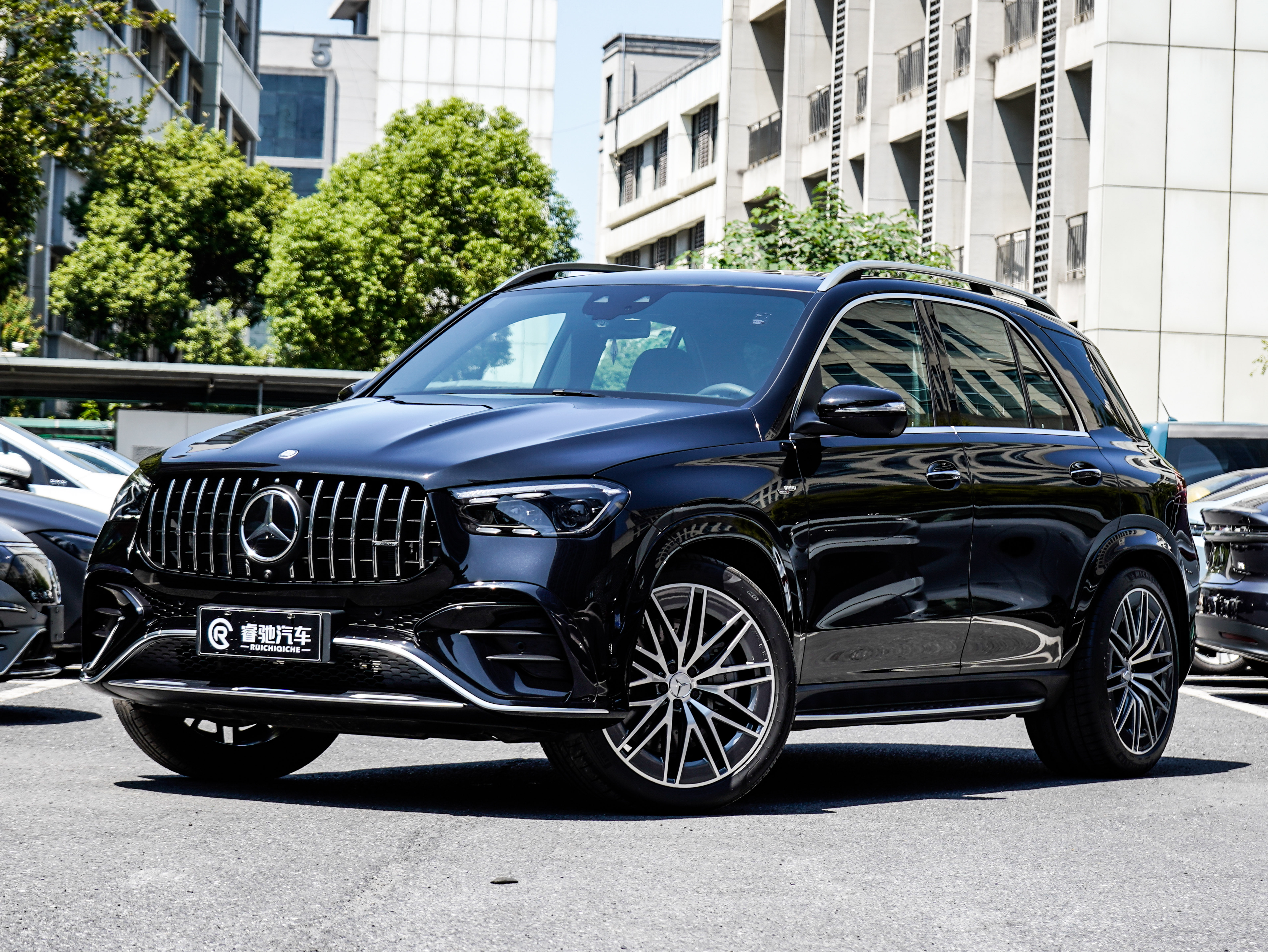 Mercedes-Benz GLE AMG 2024 #2 Mercedes-Benz GLE AMG 2024 изображение автомобиля #2