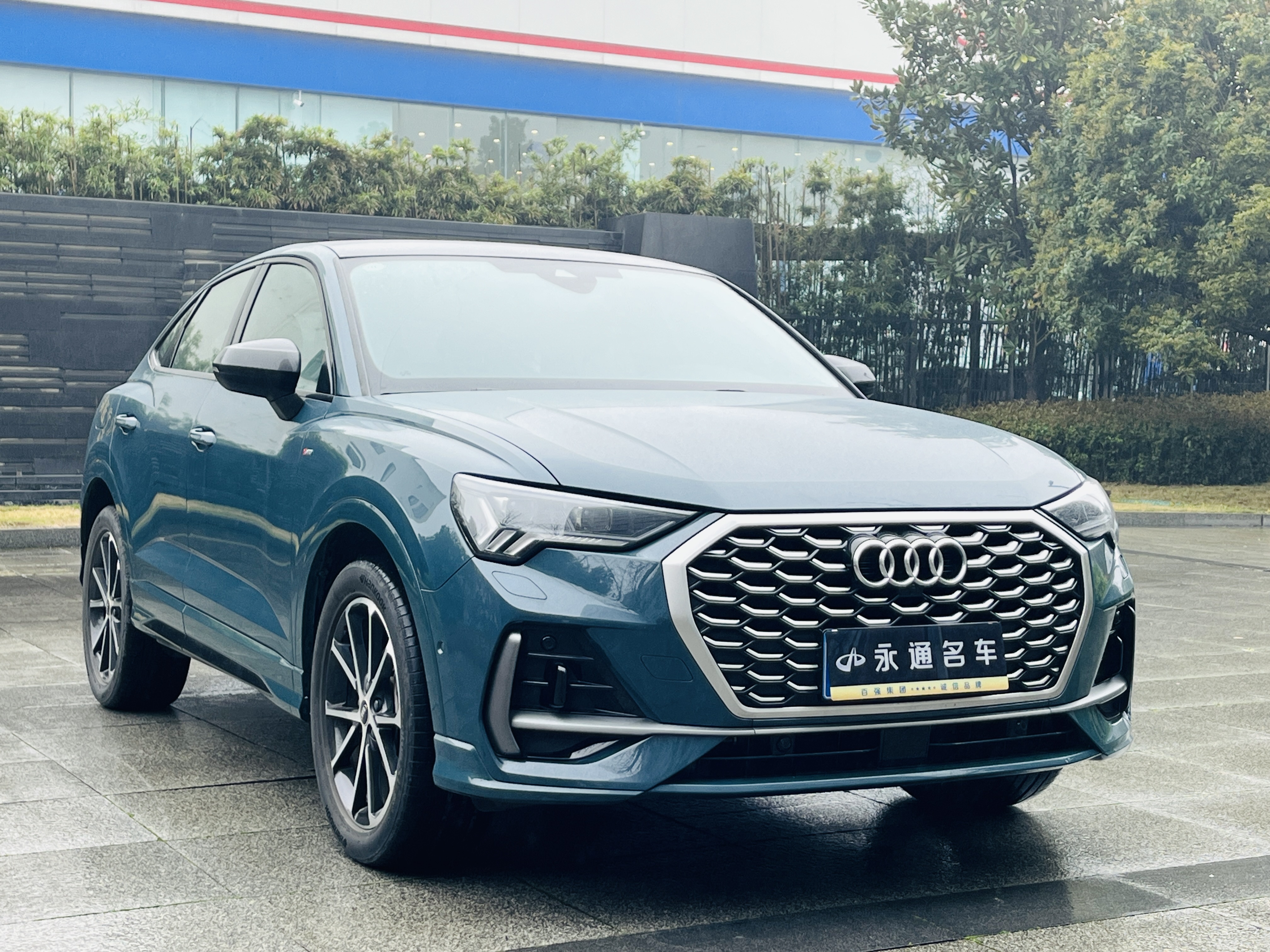 Audi Q3 Sportback 2023 изображение автомобиля #2