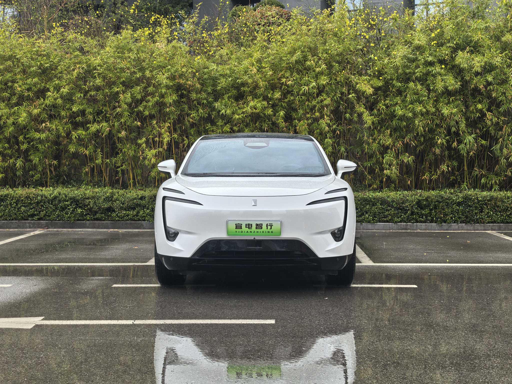 Avatr 11 2024 image de voiture #2