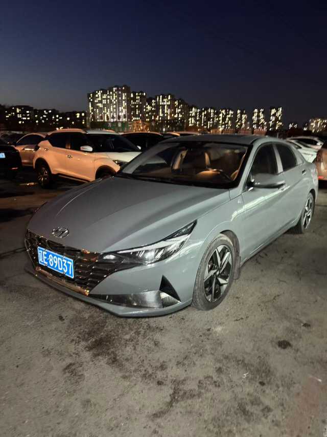 Hyundai Elantra 2023 صورة سيارة #2