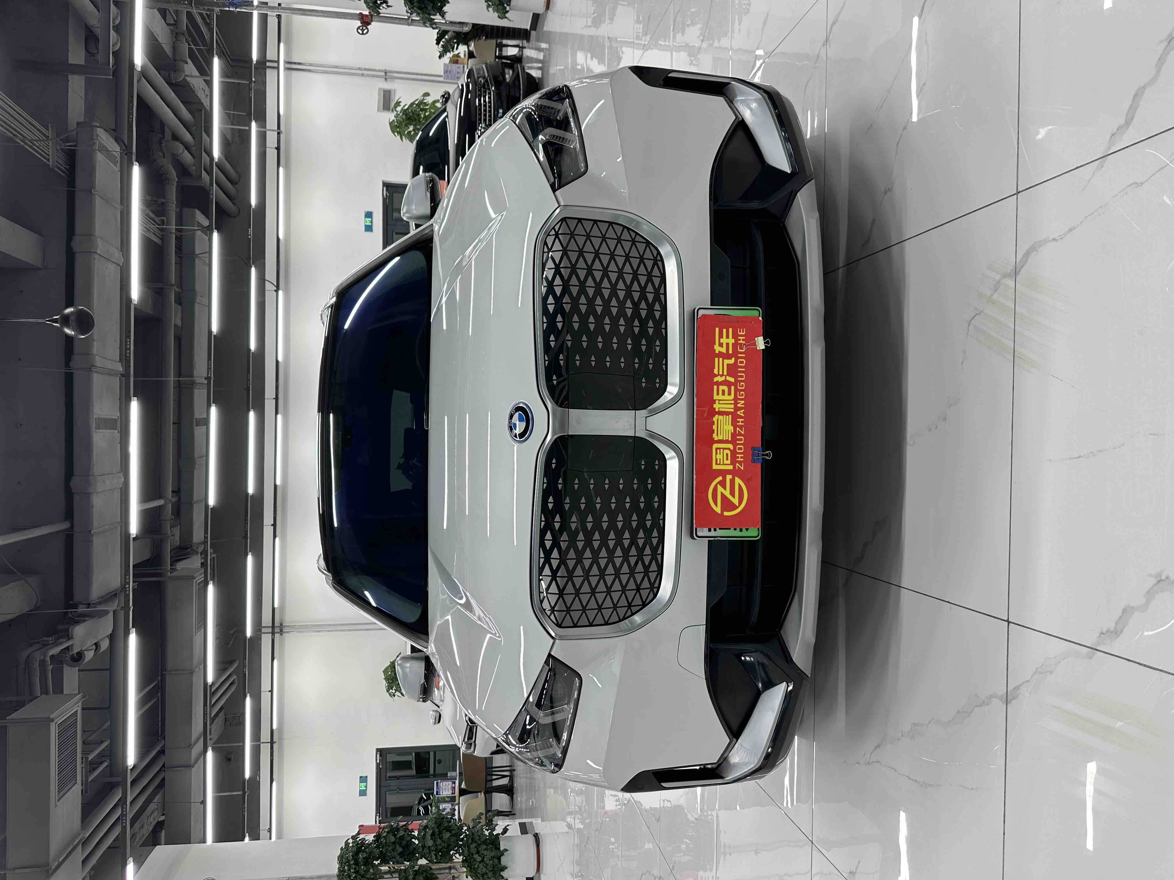 BMW iX1 2024 #2 BMW iX1 2024 car image #2