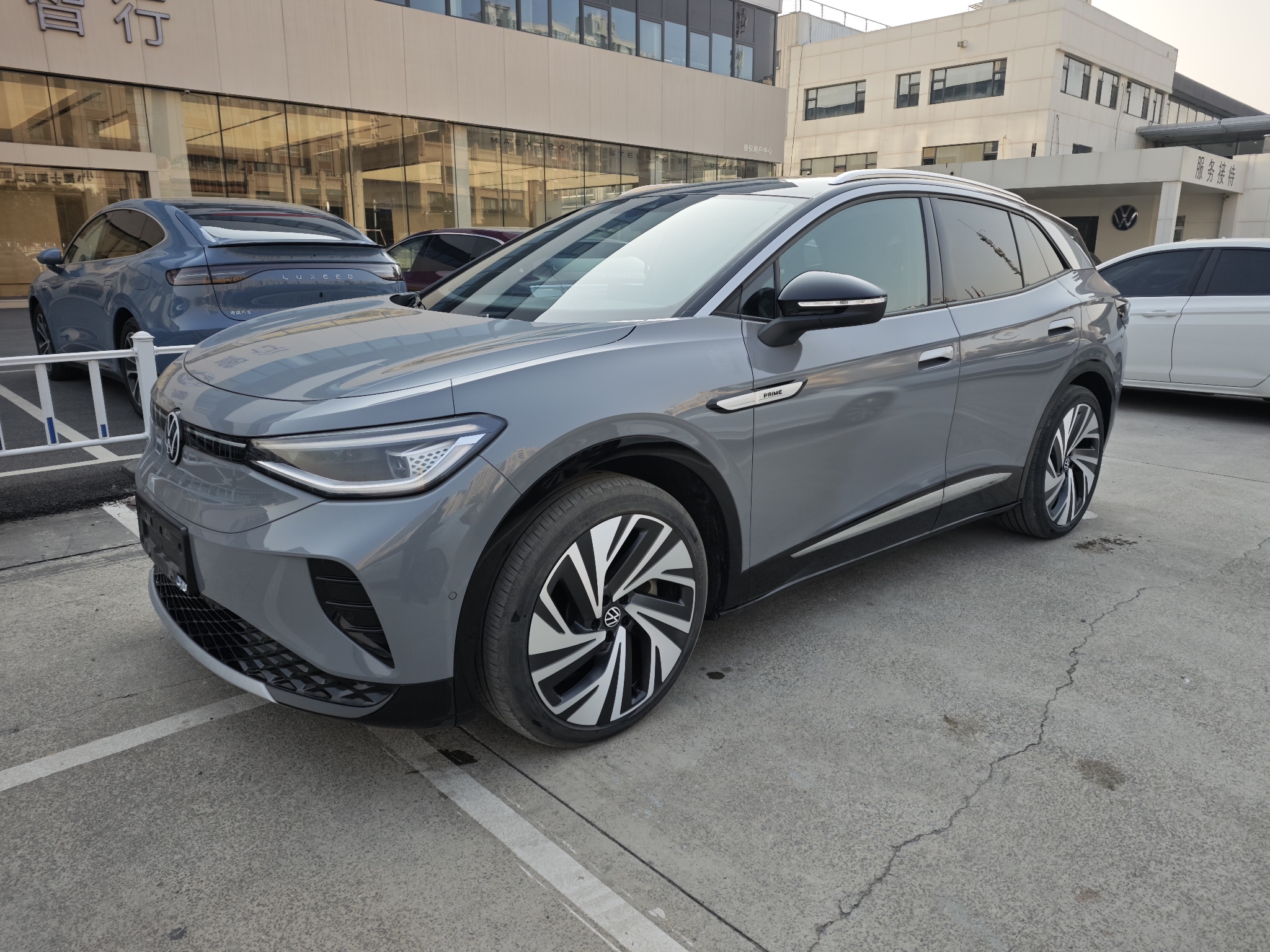 Volkswagen ID.4 Crozz 2024 car image #2