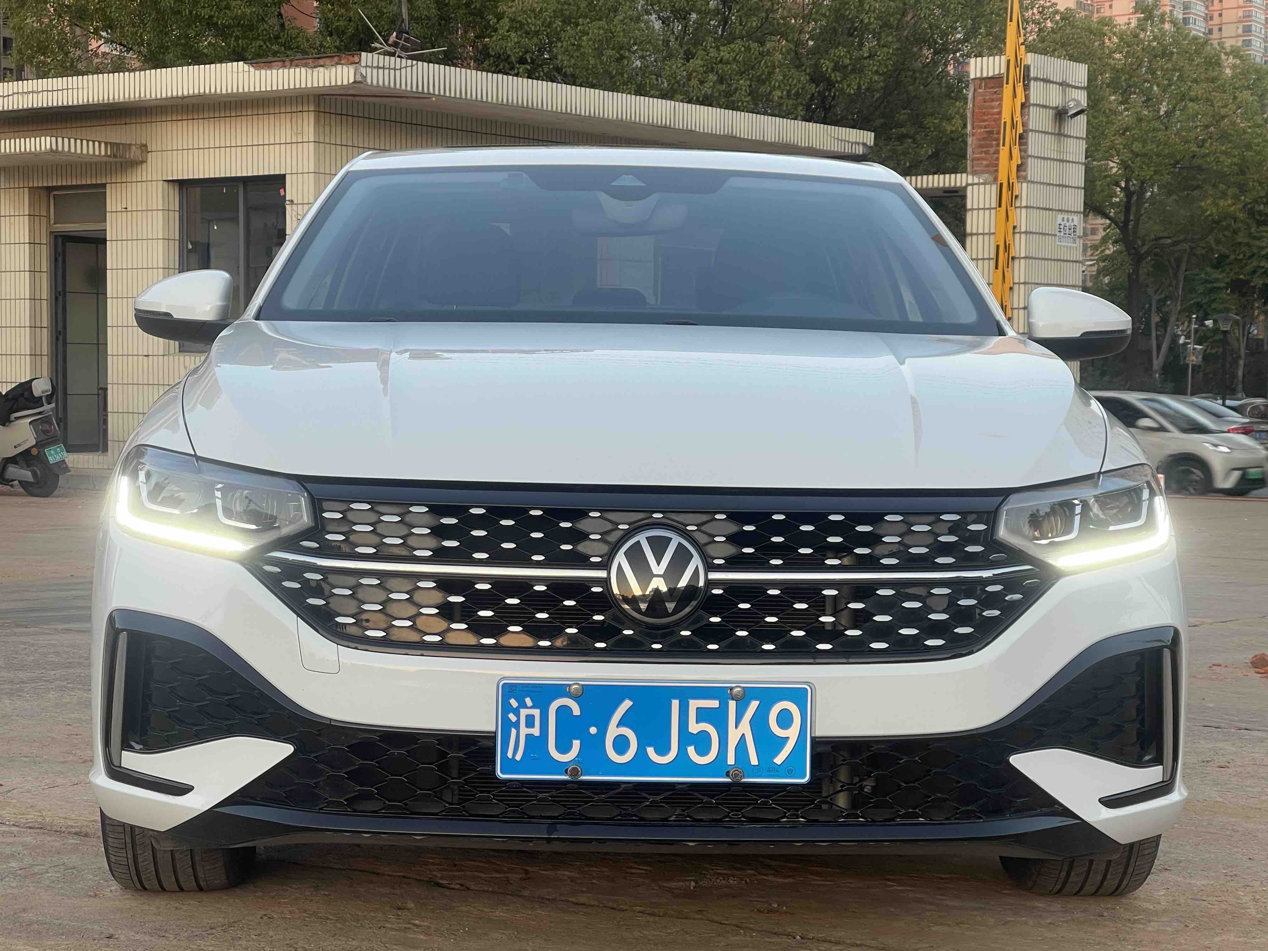 Volkswagen Lavida 2024 car image #2