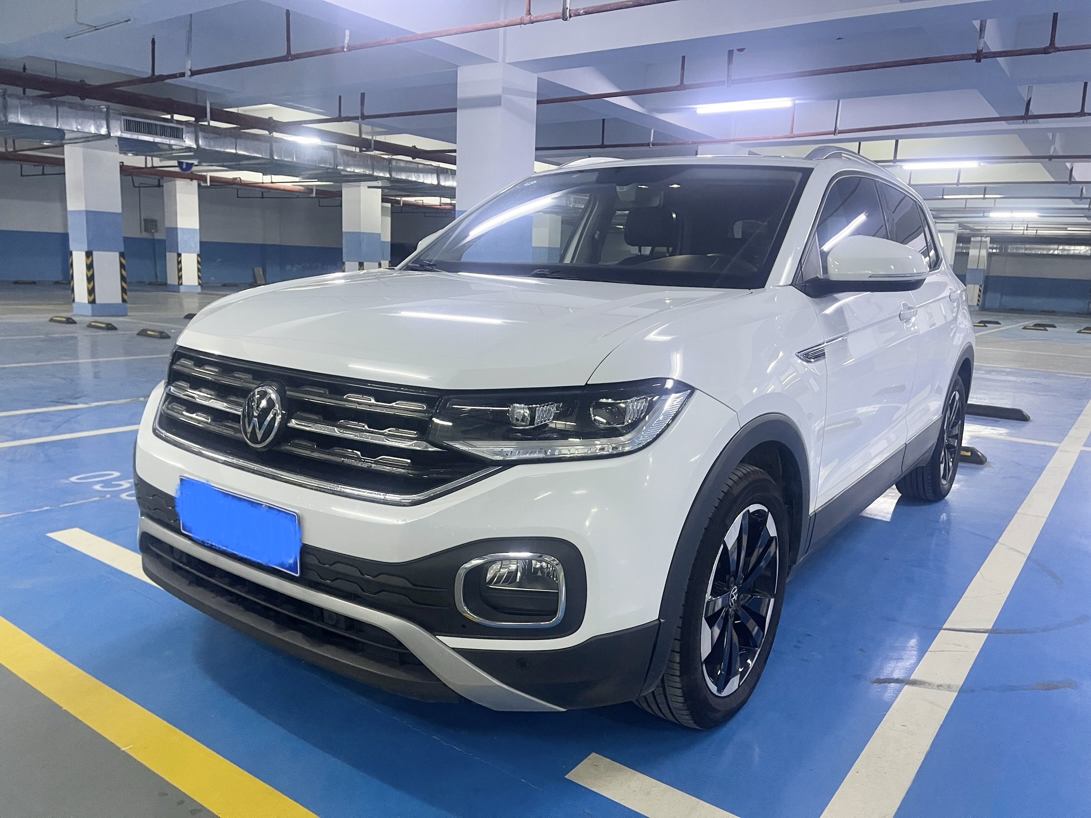 Volkswagen Tacqua 2023 car image #2