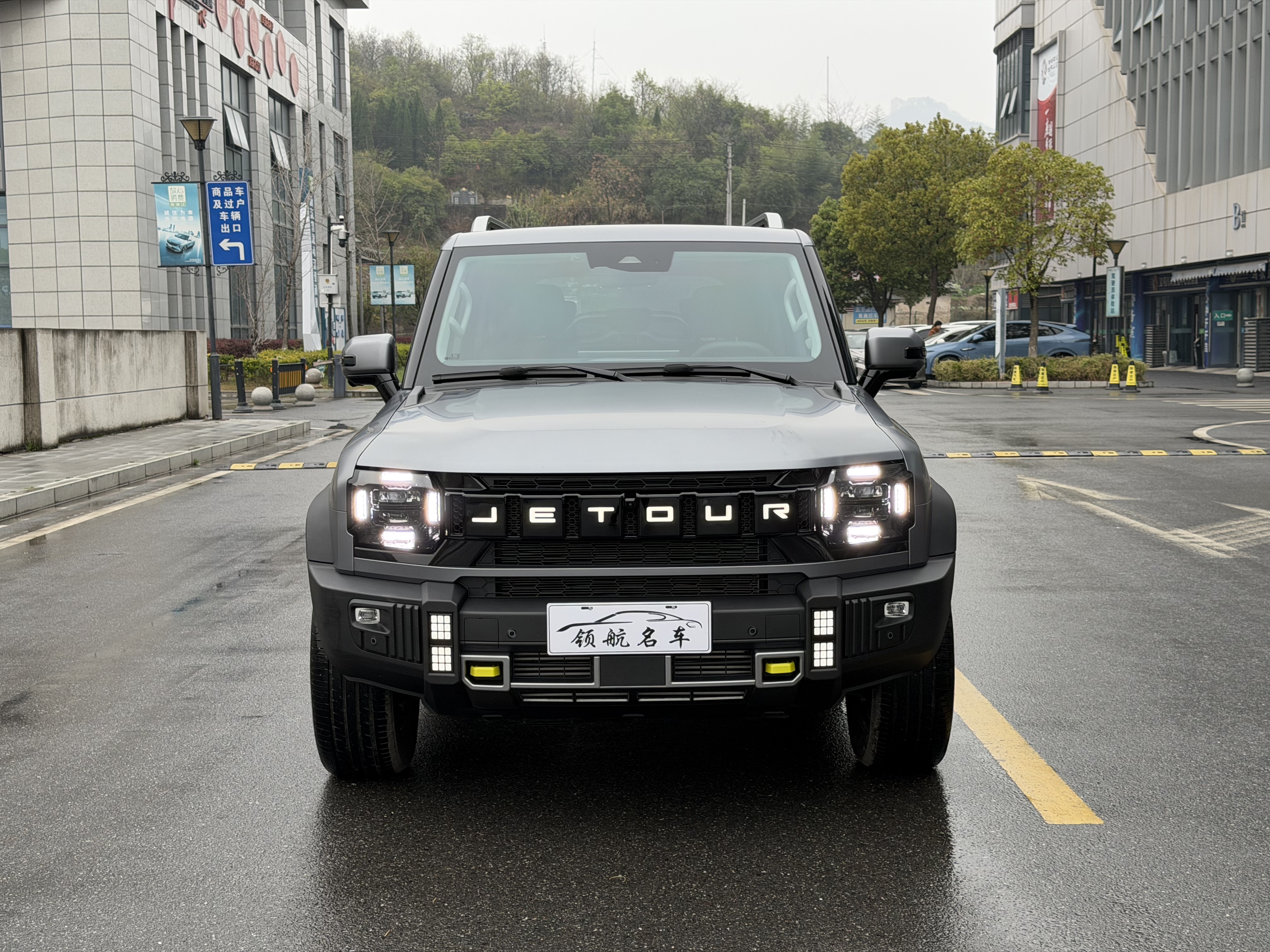 Jetour Traveller 2025 car image #2