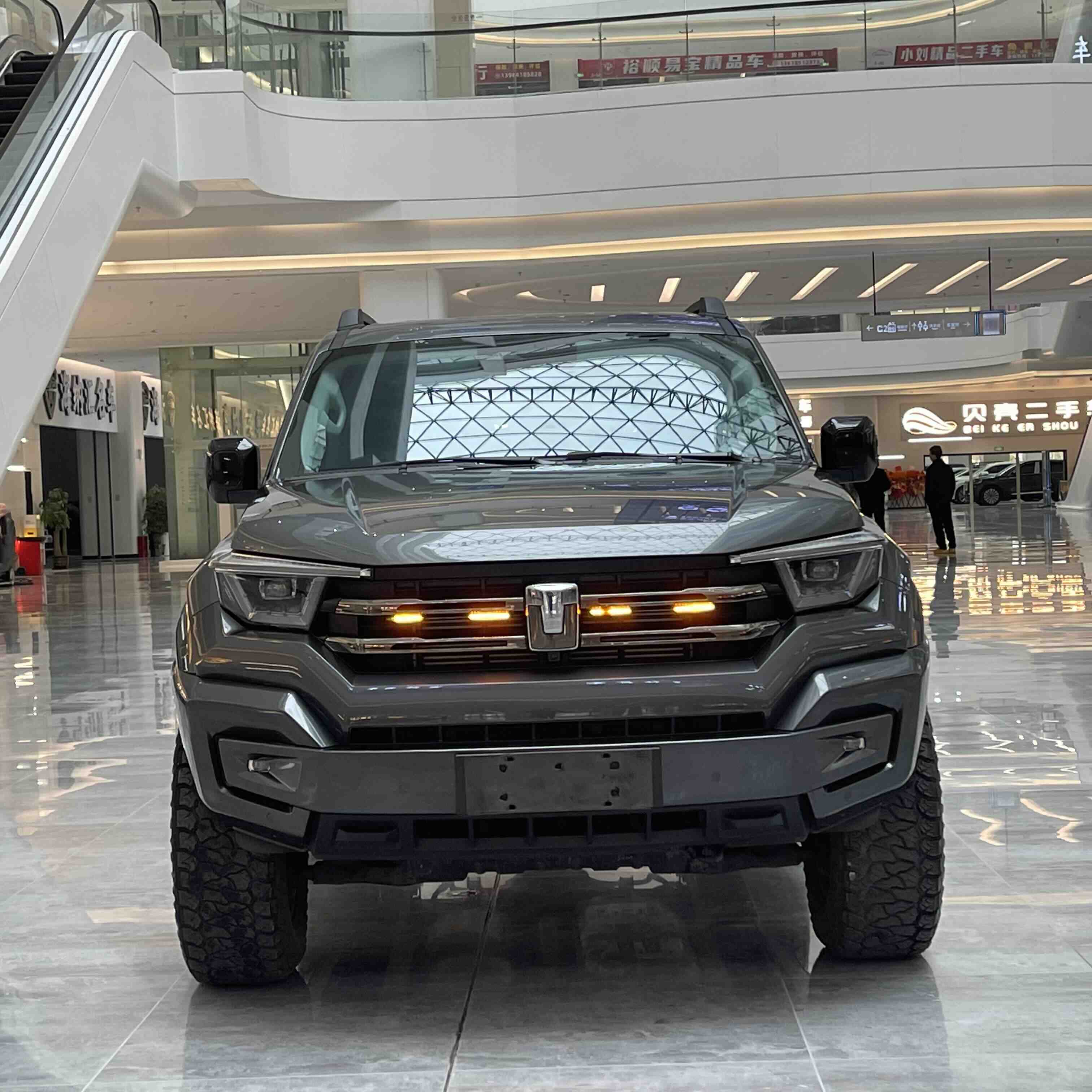 Tank 400 New Energy 2023 car image #2