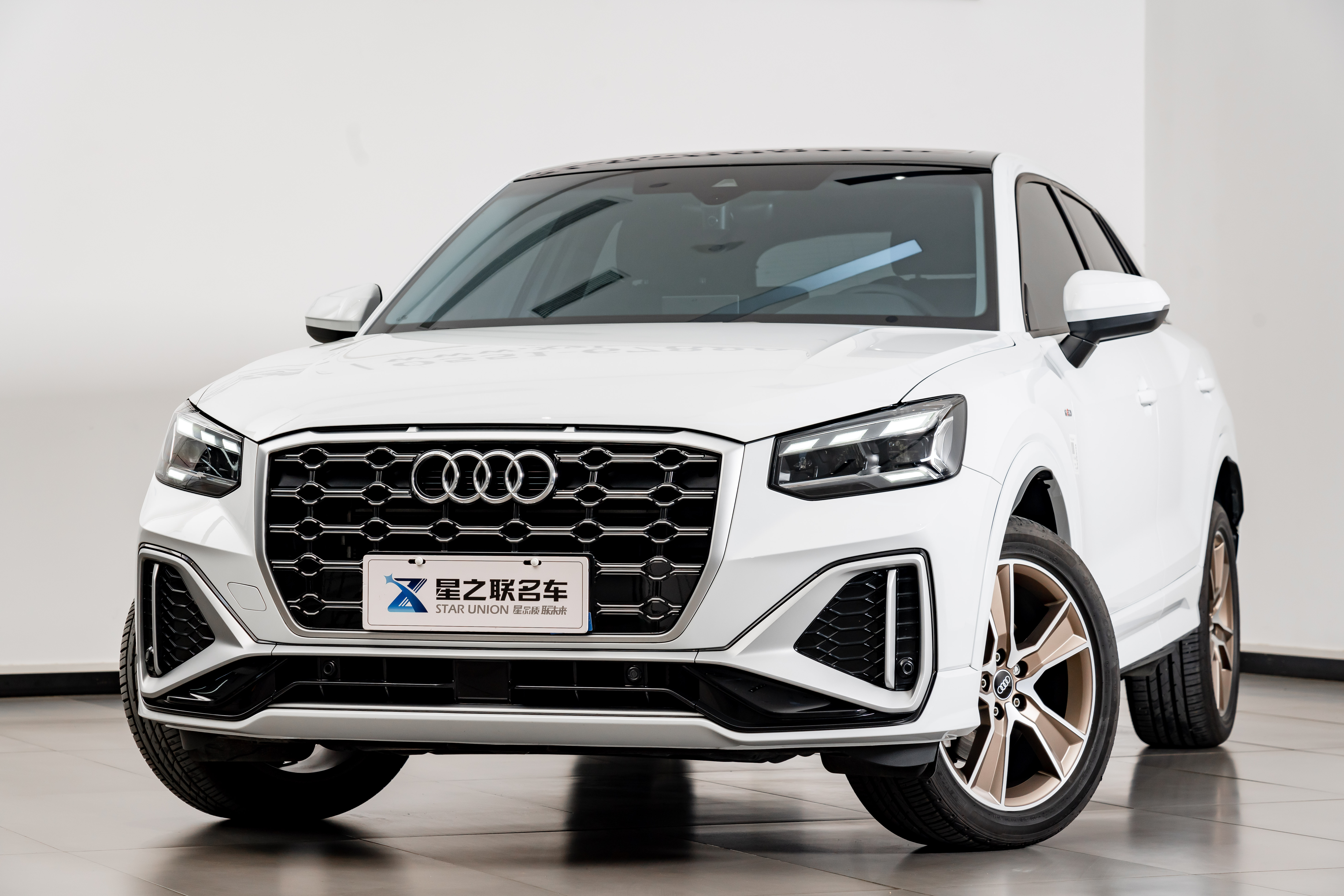 Q2L 2025 #2 Q2L 2025 car image #2