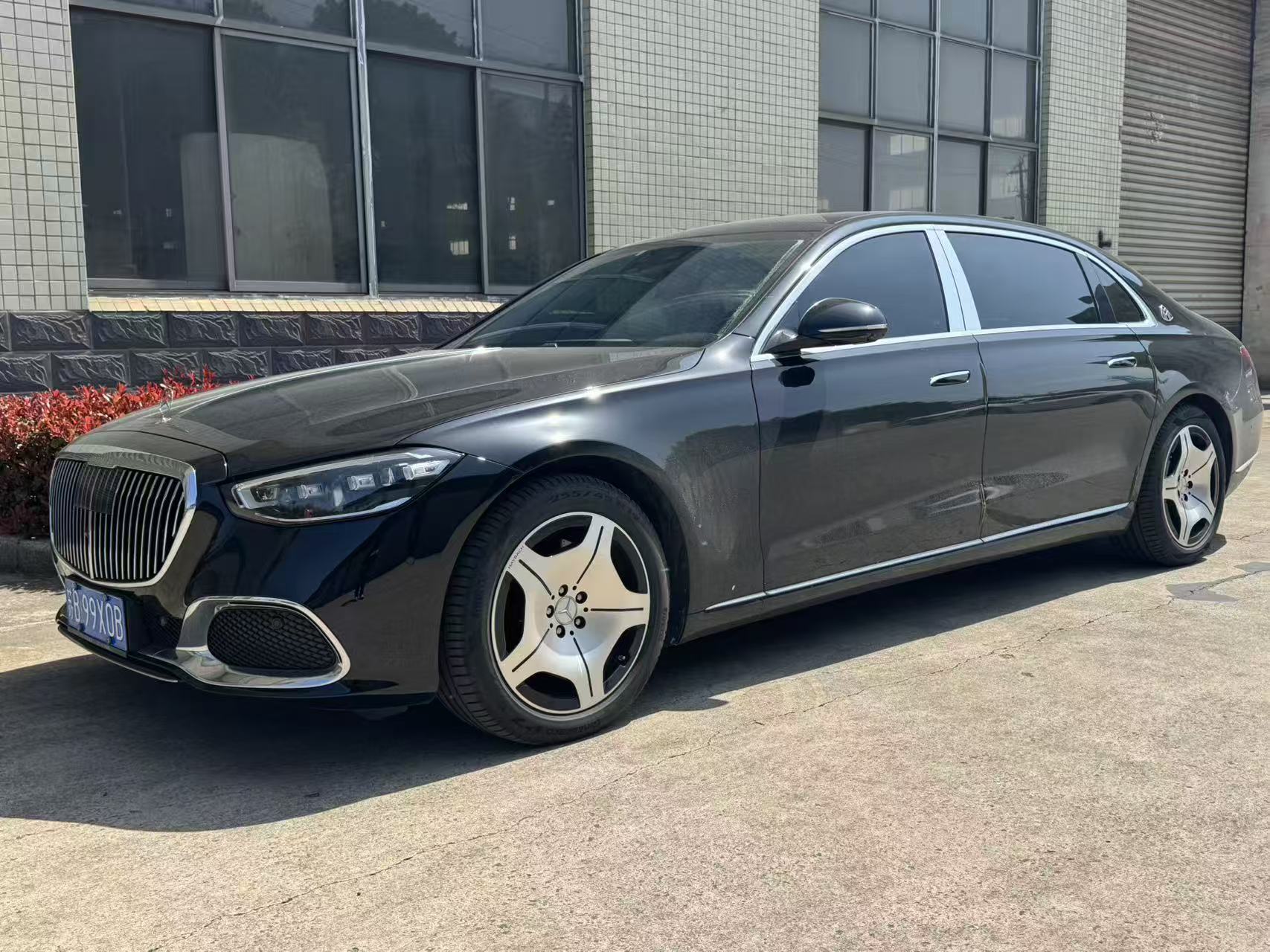 Mercedes-Benz Maybach S Class 2024 car image #2