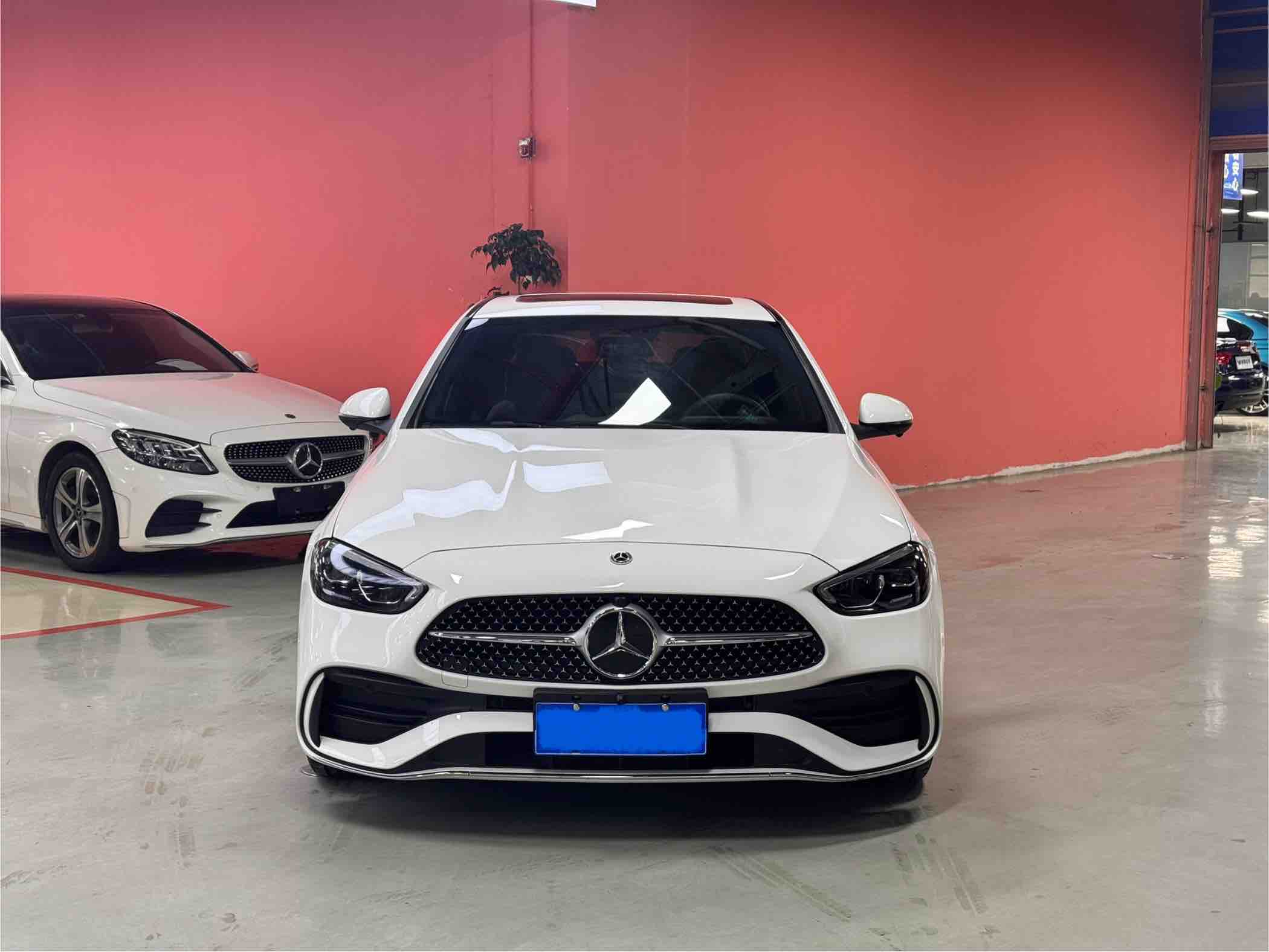 Mercedes-Benz C Class 2023 car image #2