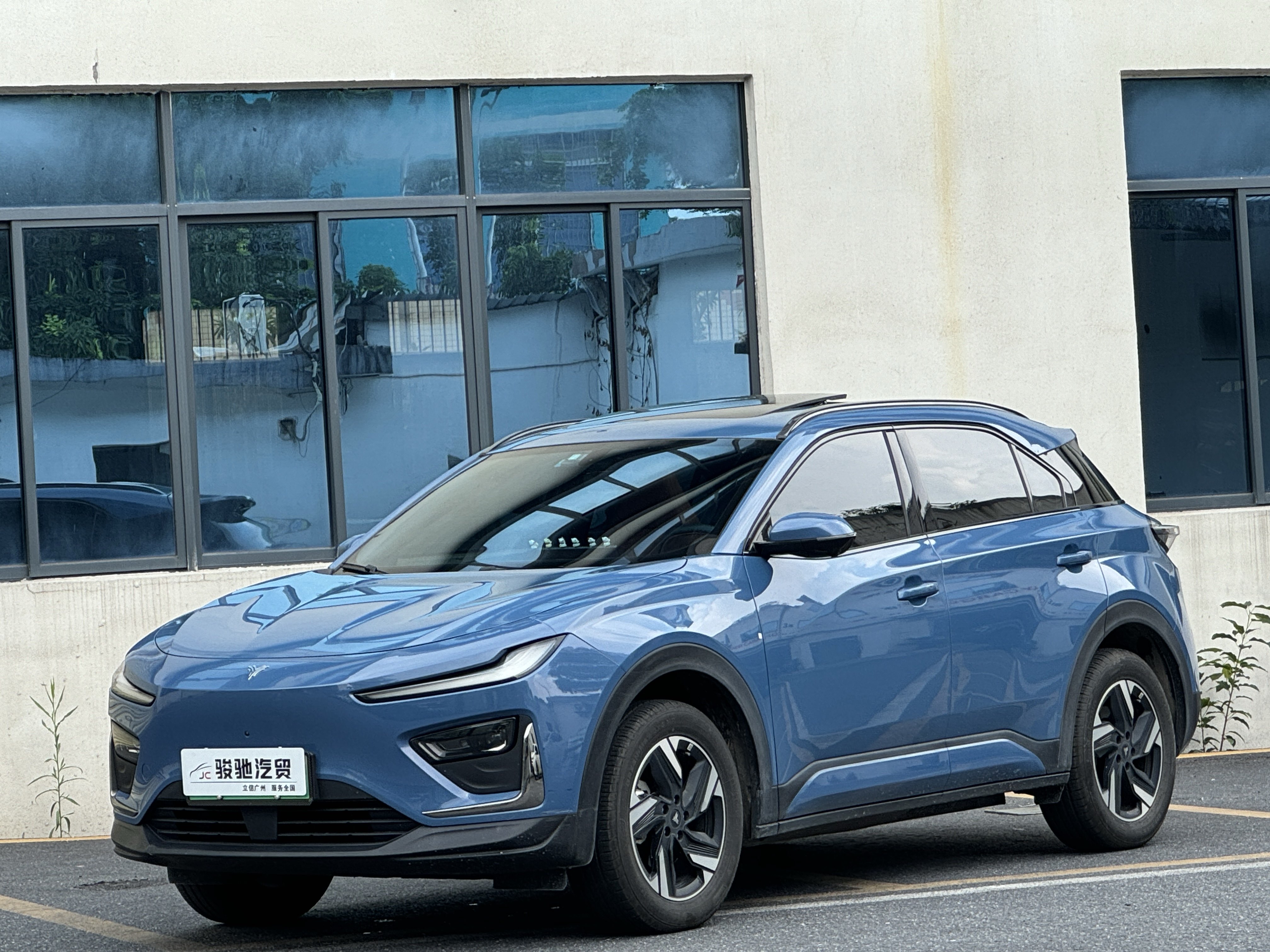 哪吒汽车 哪吒X 2024 #2 哪吒汽车 哪吒X 2024 汽车图片 #2