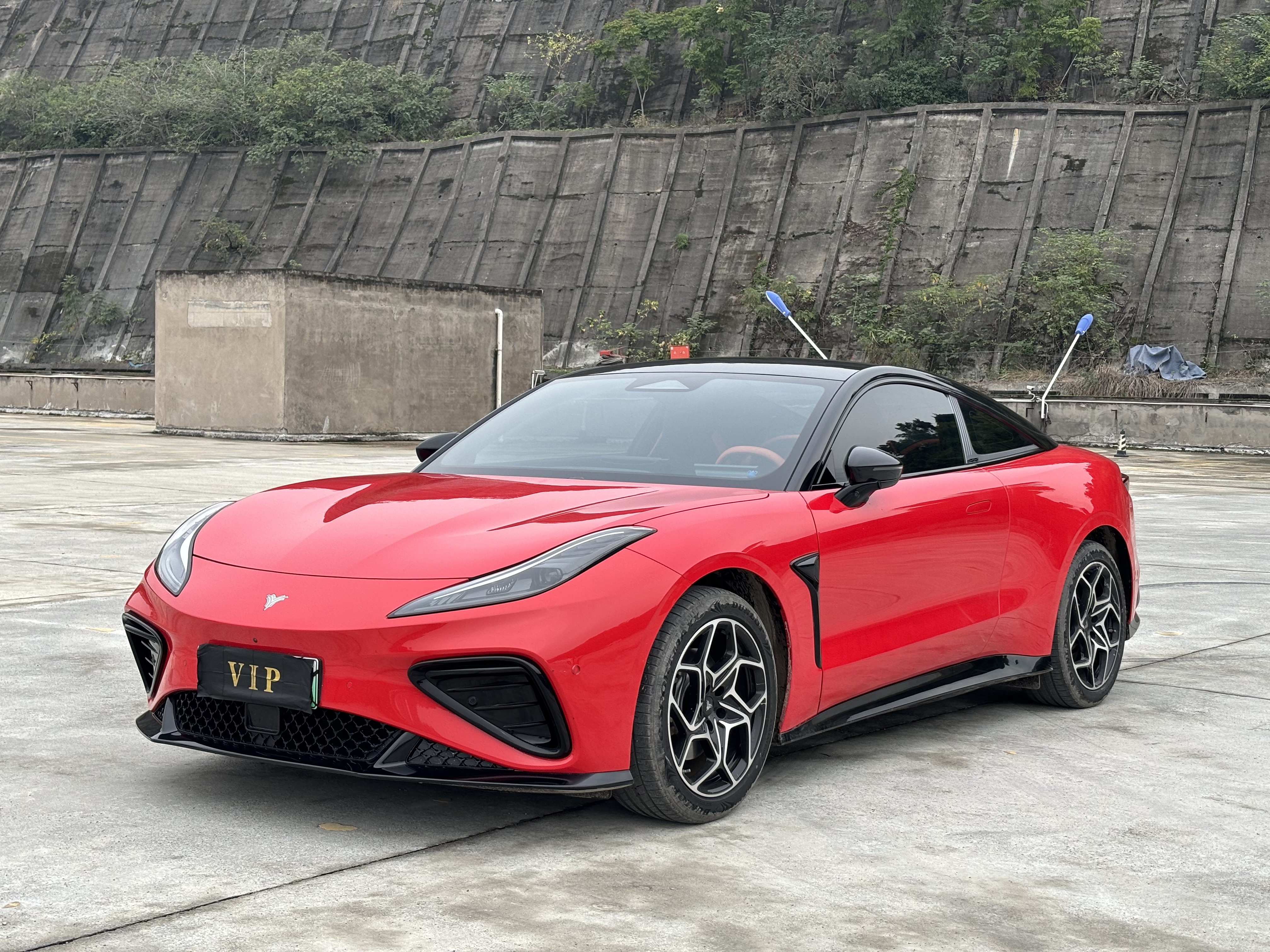 哪吒汽车 哪吒GT 2023 汽车图片 #2