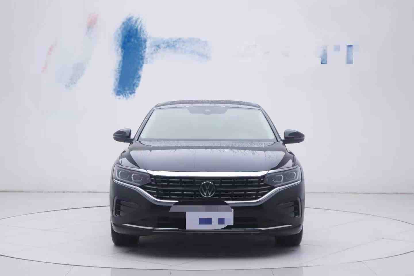 Volkswagen Passat 2024 car image #2