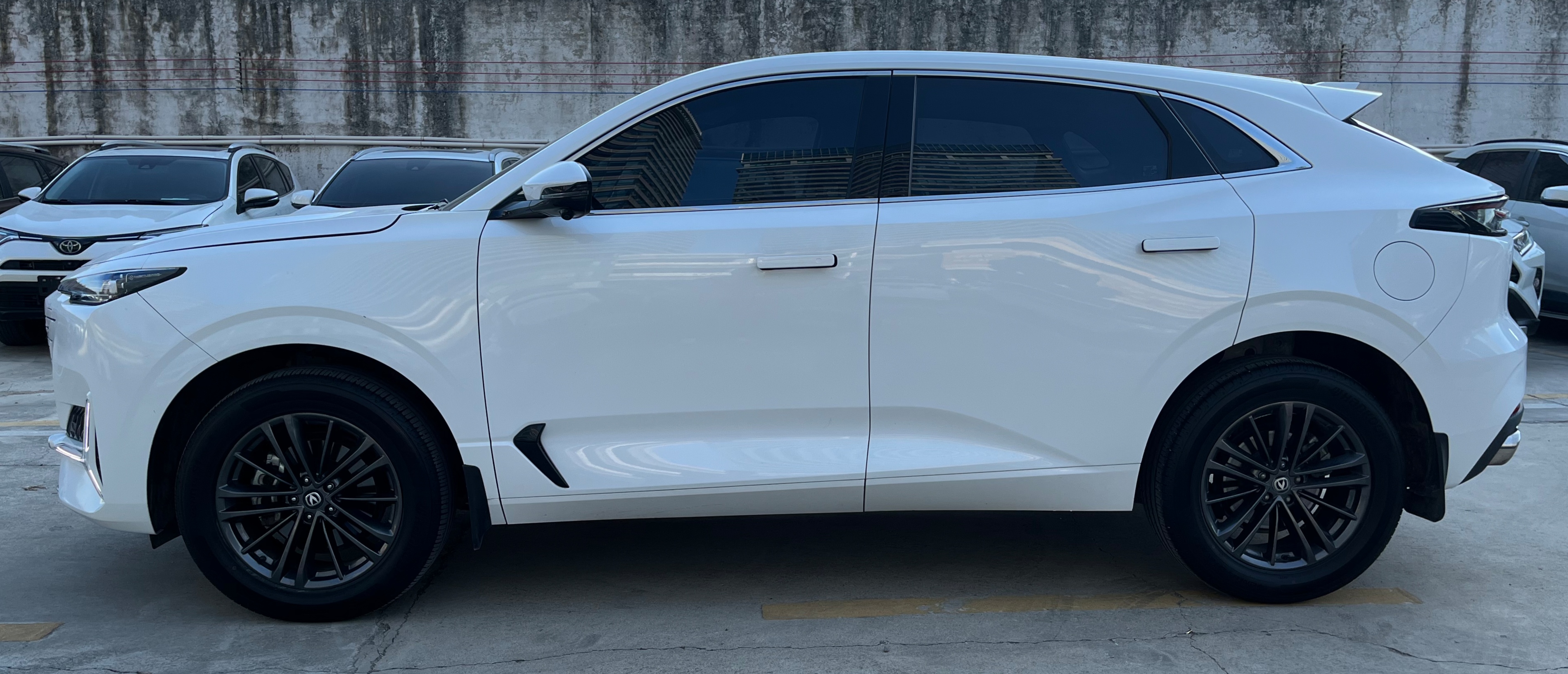 Changan UNI-K 2024 car image #2