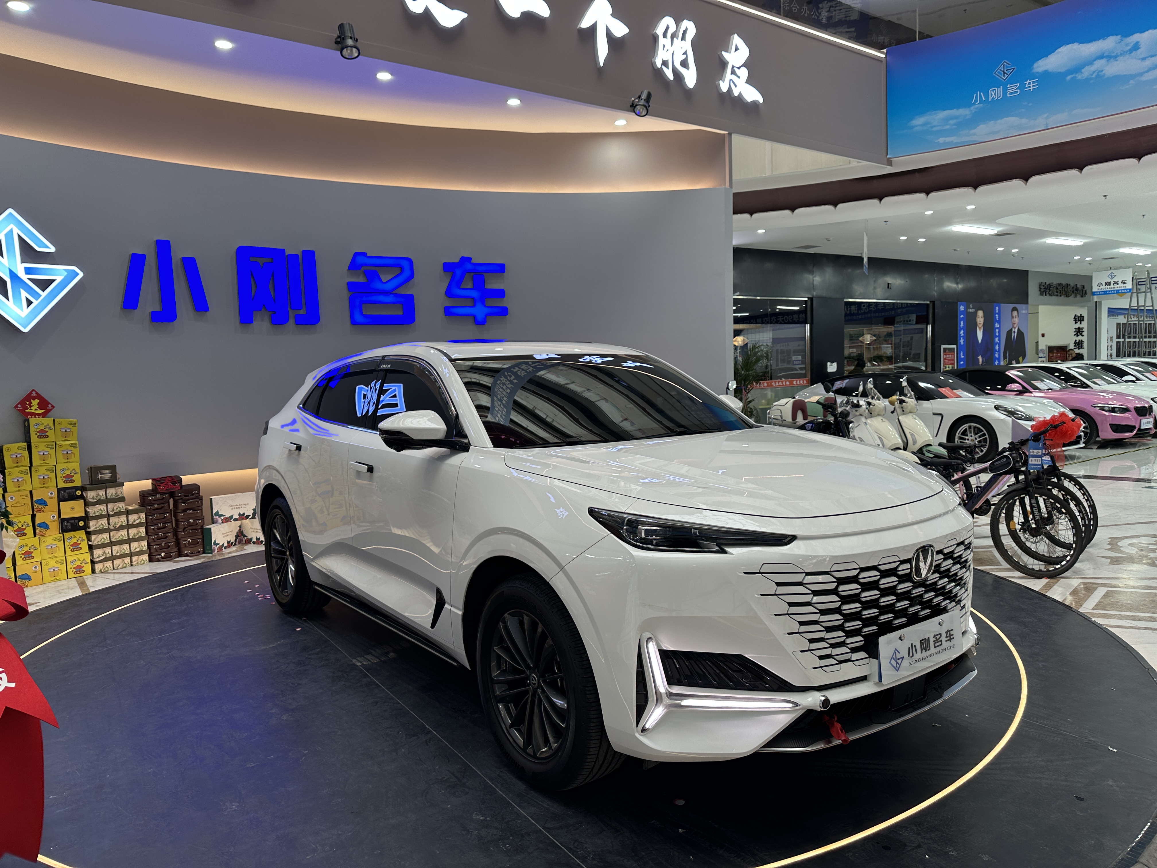 Changan UNI-K 2024 car image #2