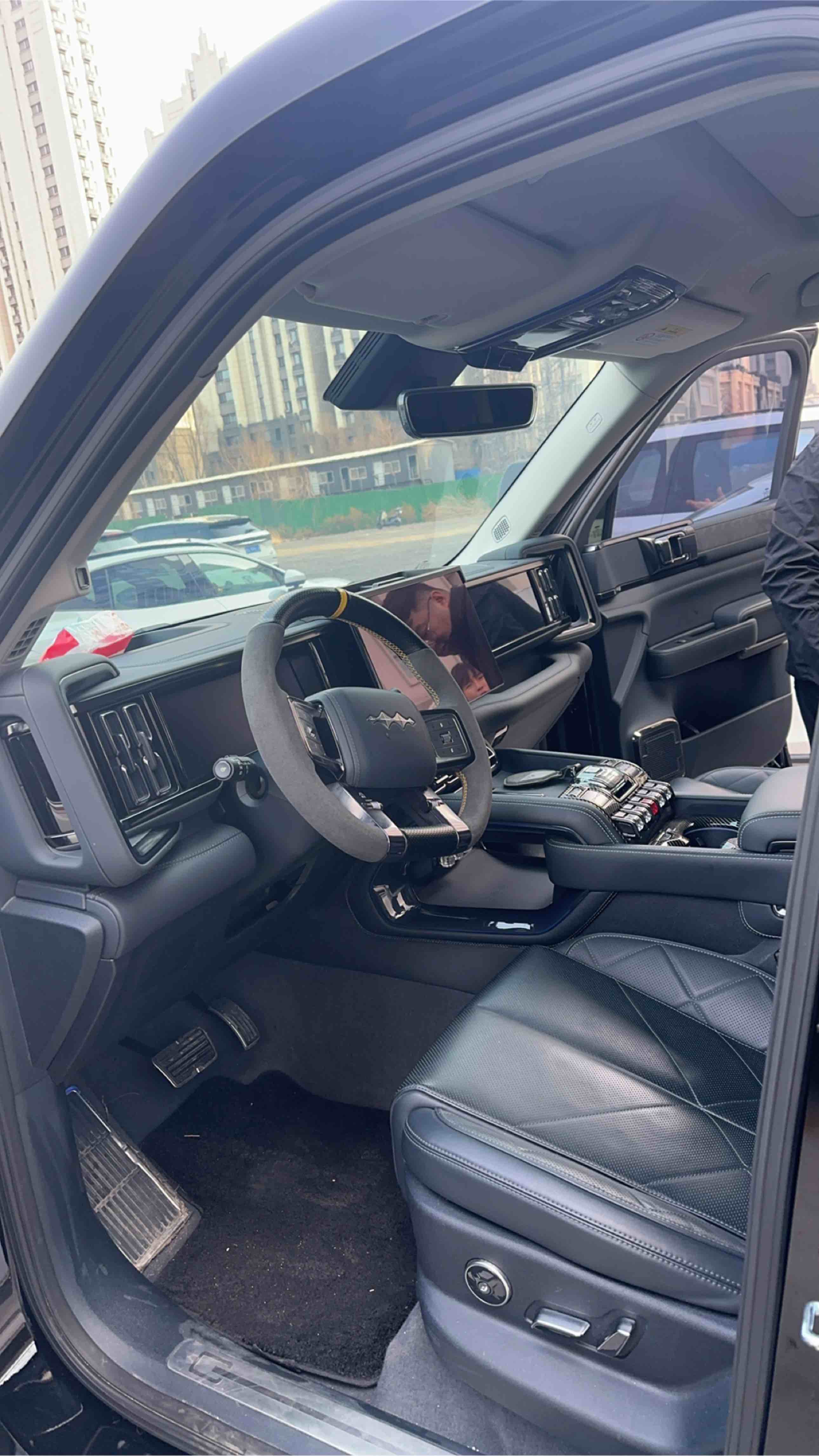 FangChengBao Leopard 5 2024 immagine di auto #2