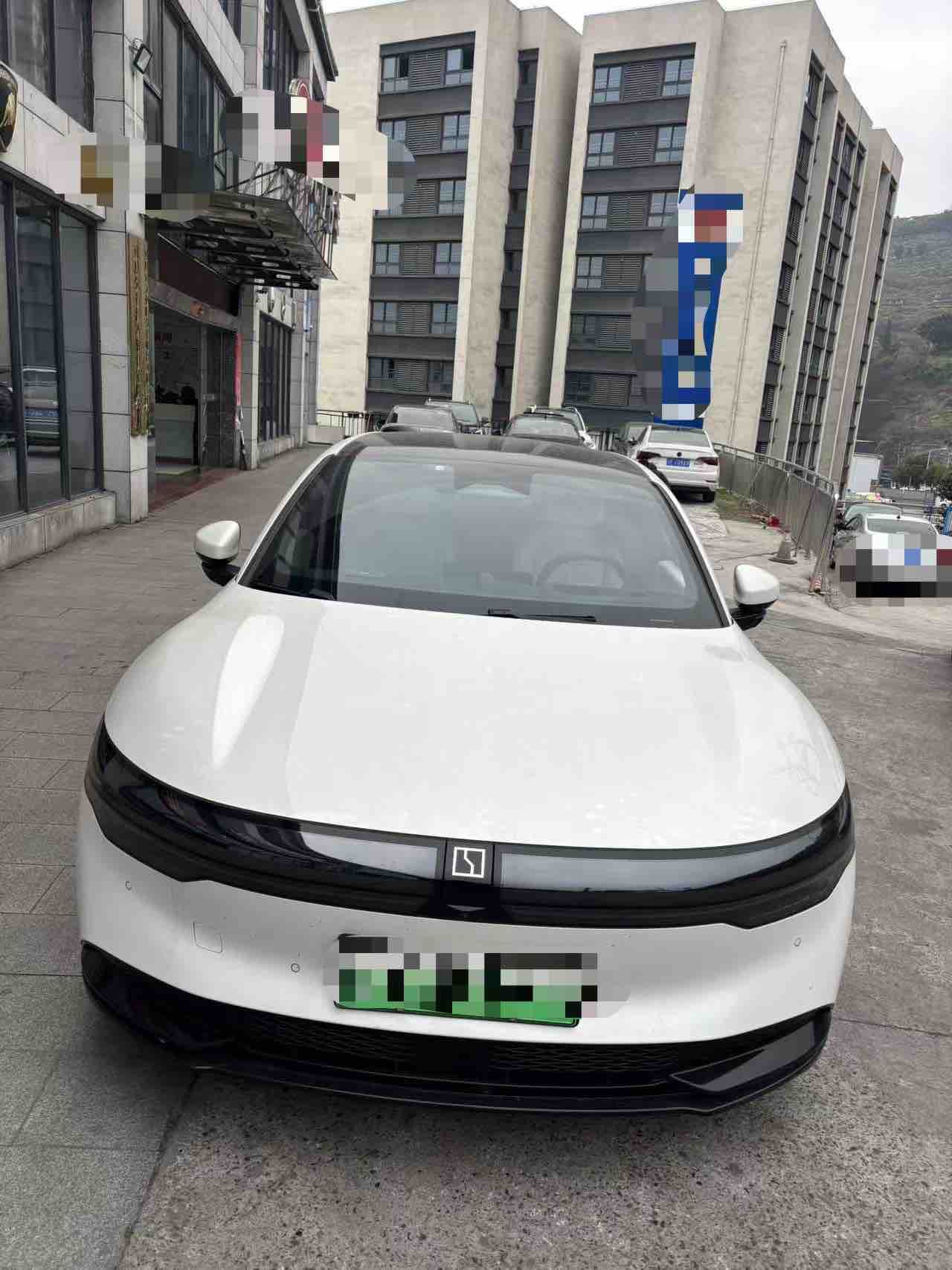 Zeekr 007 2024 #2 Zeekr 007 2024 car image #2