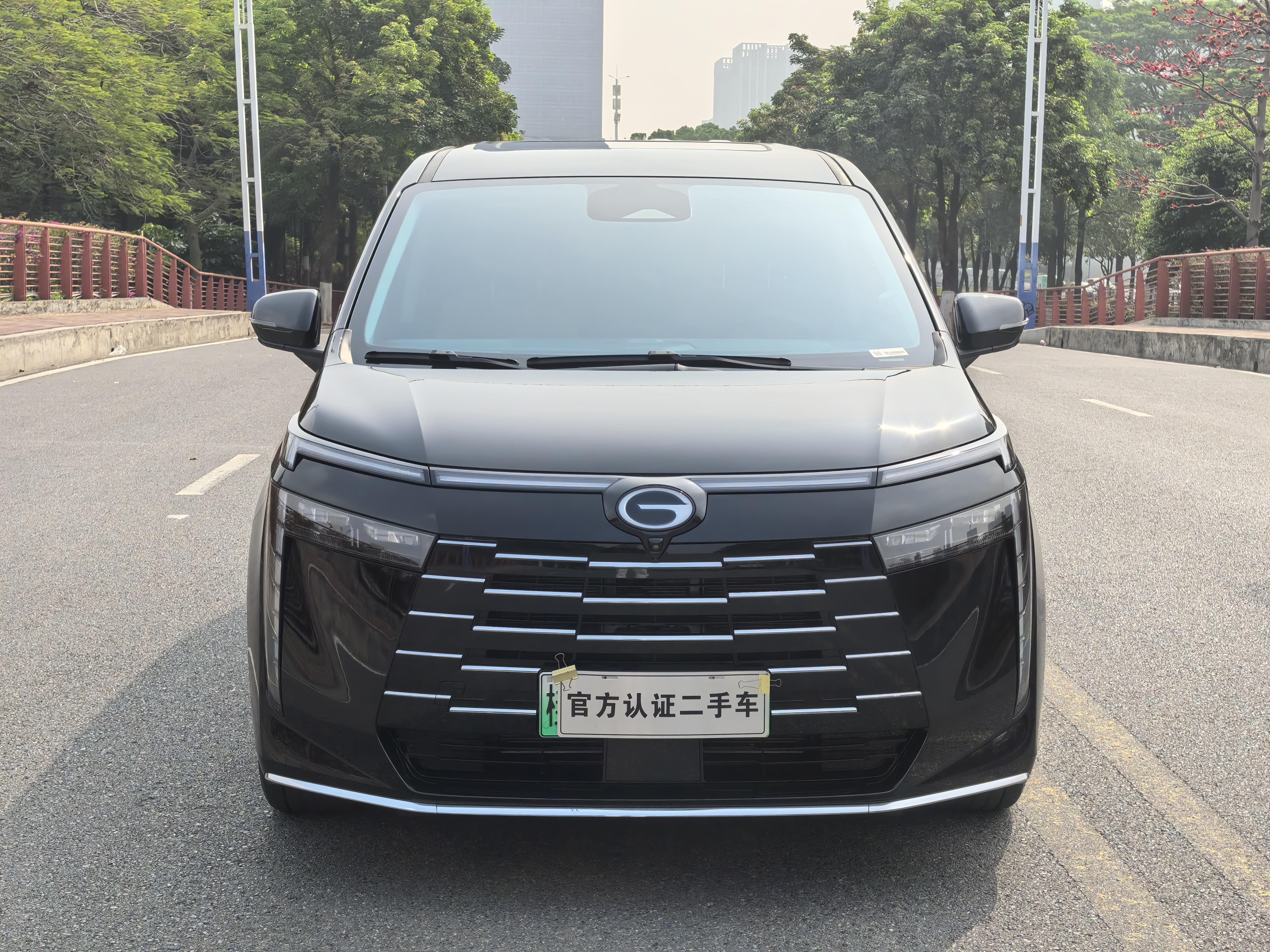 GAC Trumpchi E8 New Energy 2024 car image #2